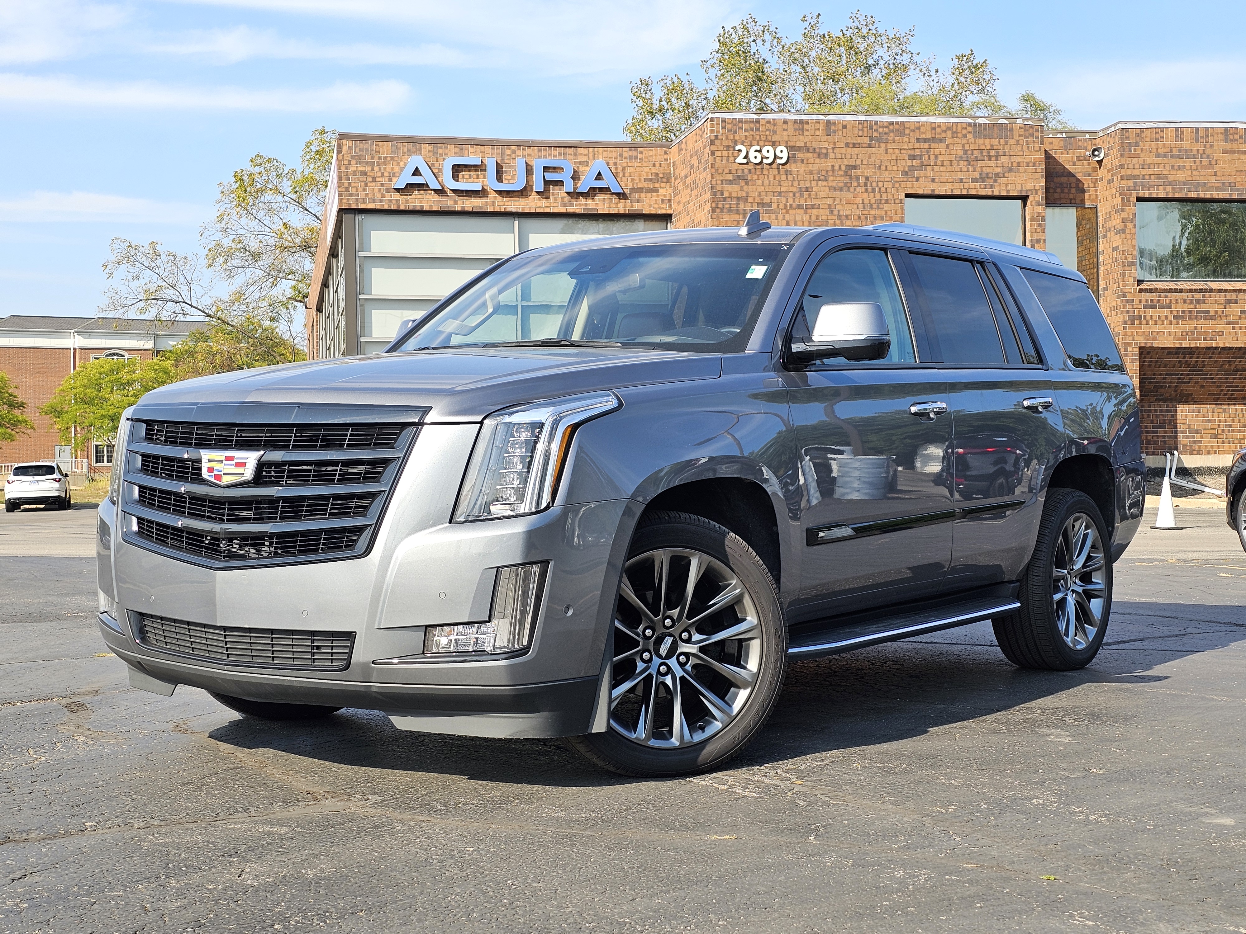 2020 Cadillac Escalade Luxury 1