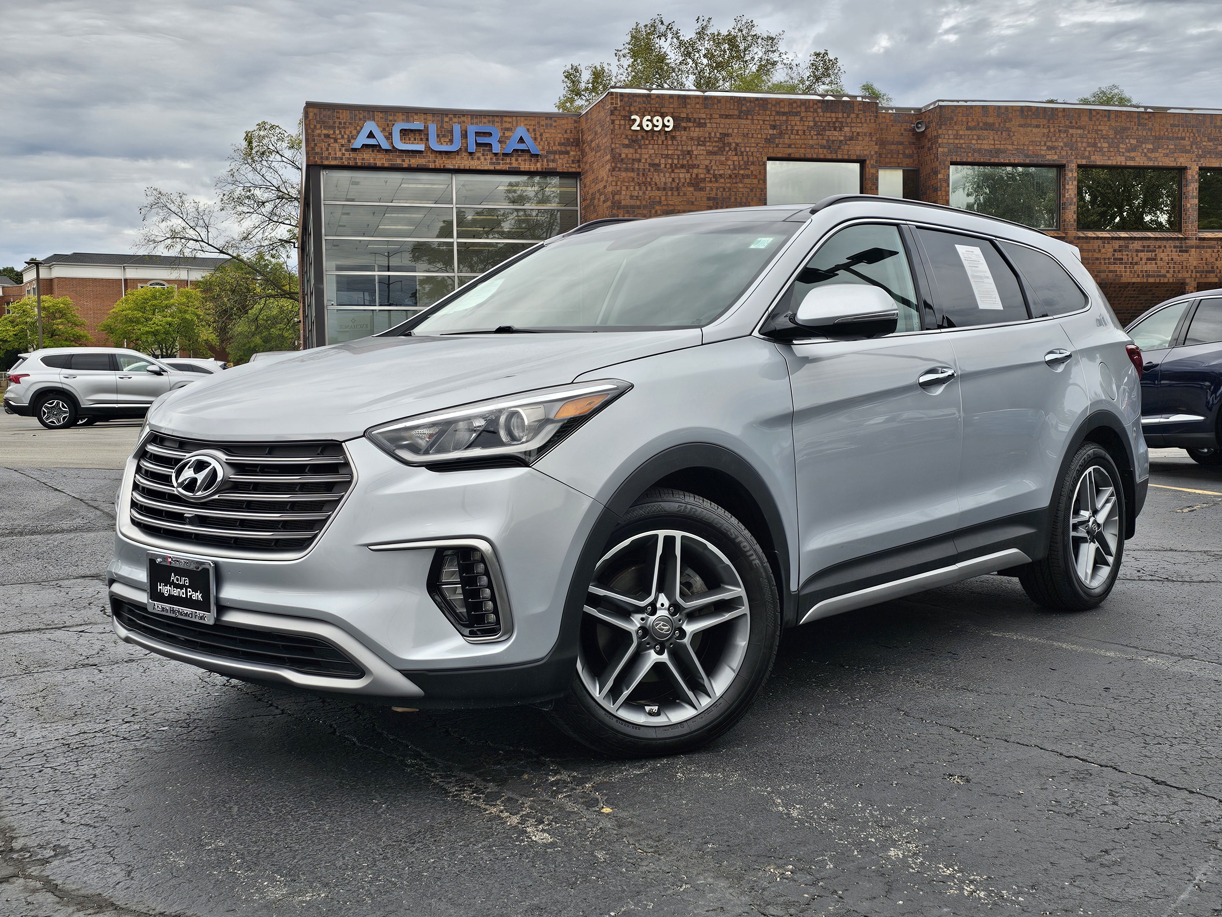 2019 Hyundai Santa Fe XL Limited 1