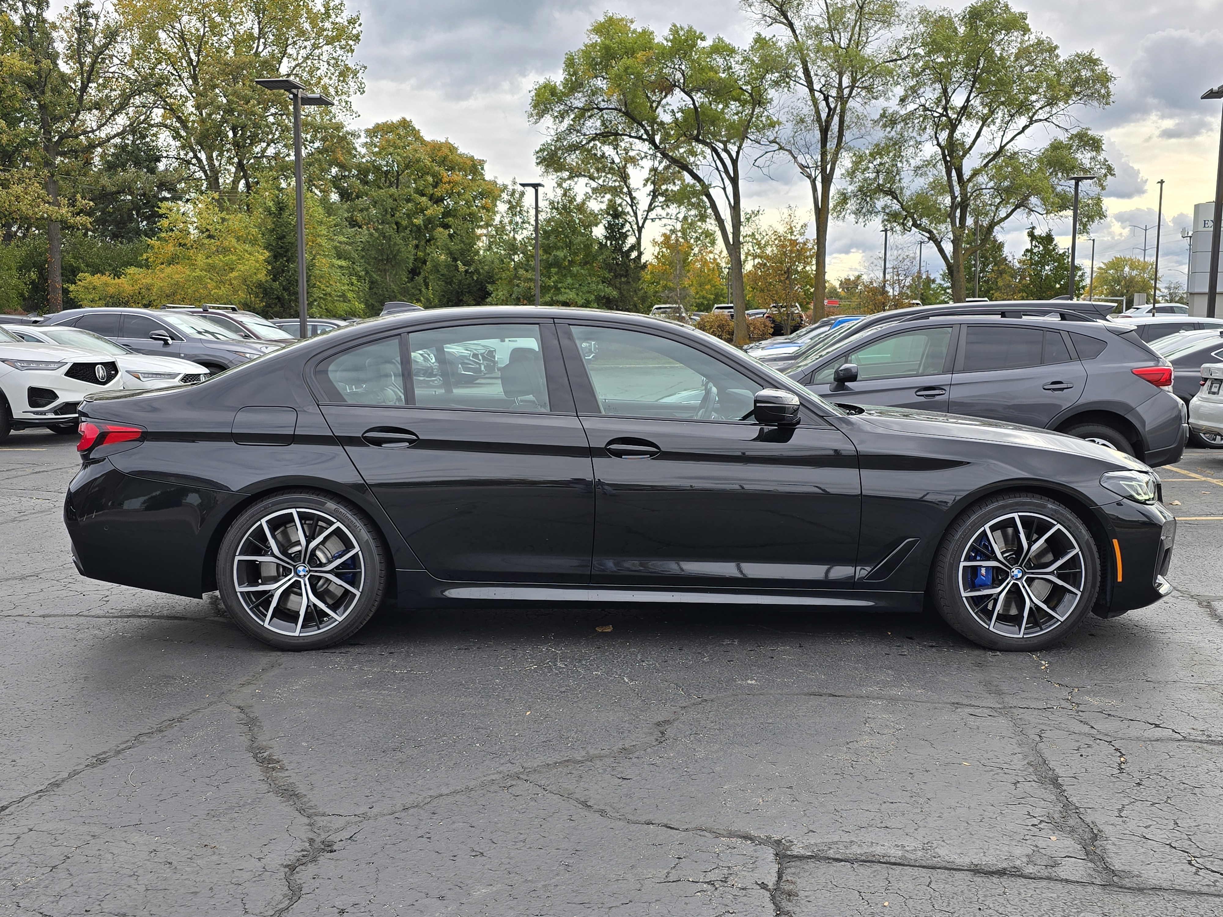 2022 BMW 5 Series M550i xDrive 27