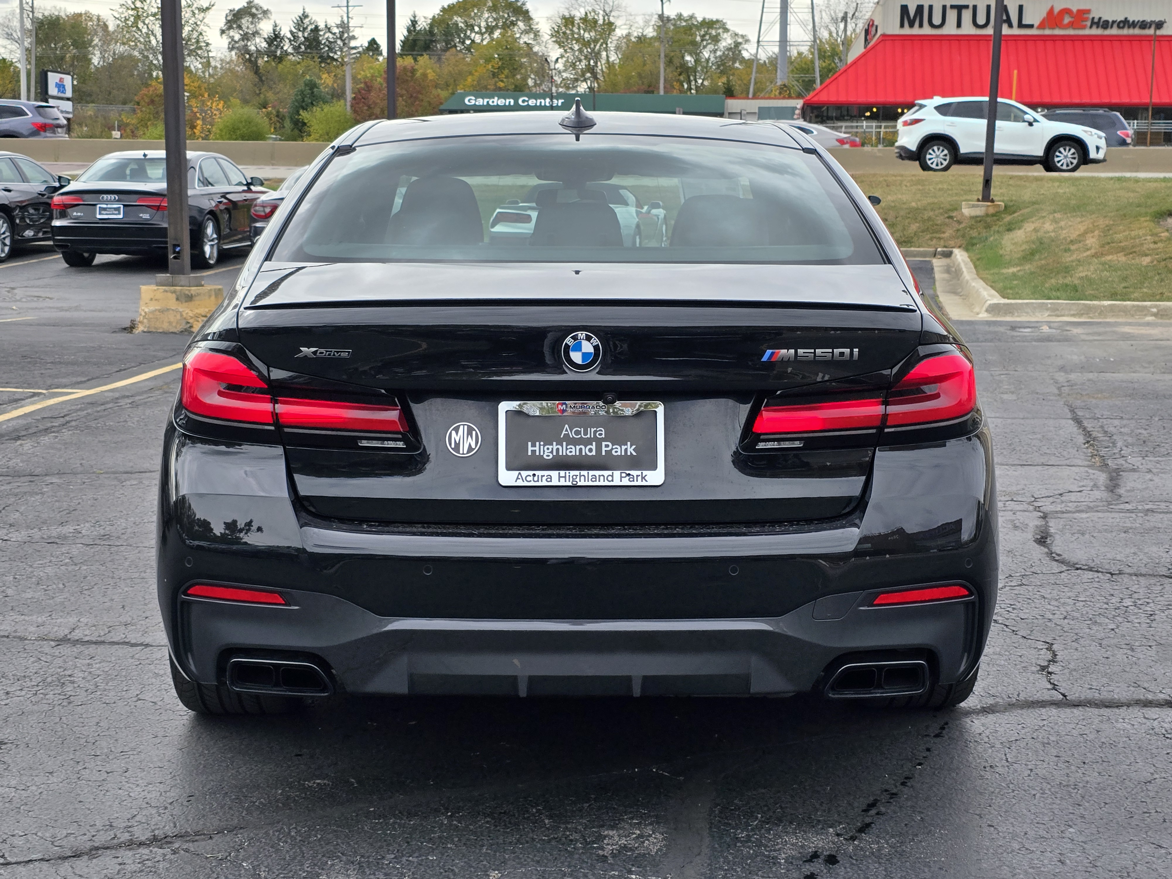 2022 BMW 5 Series M550i xDrive 28