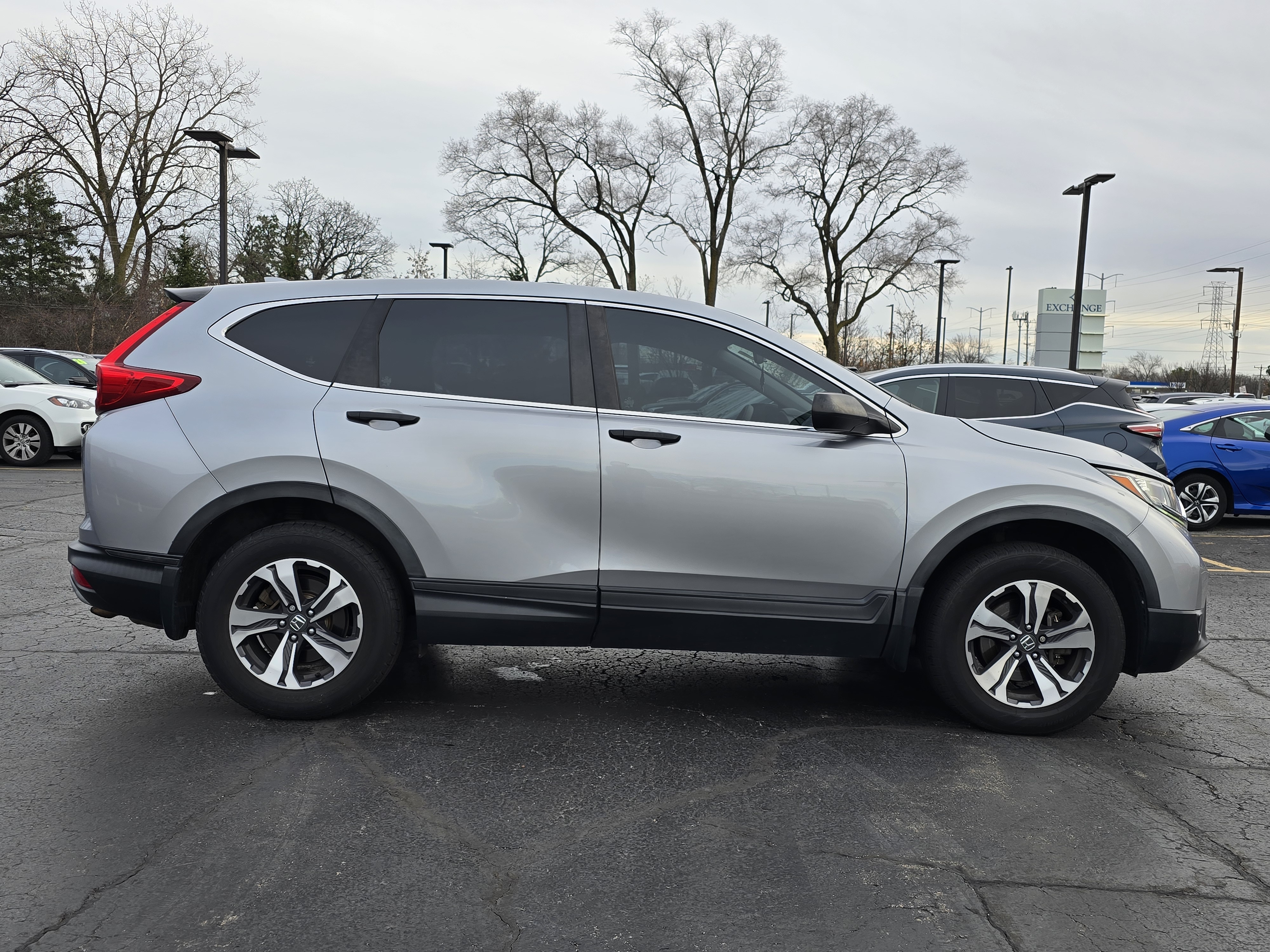 2017 Honda CR-V LX 23