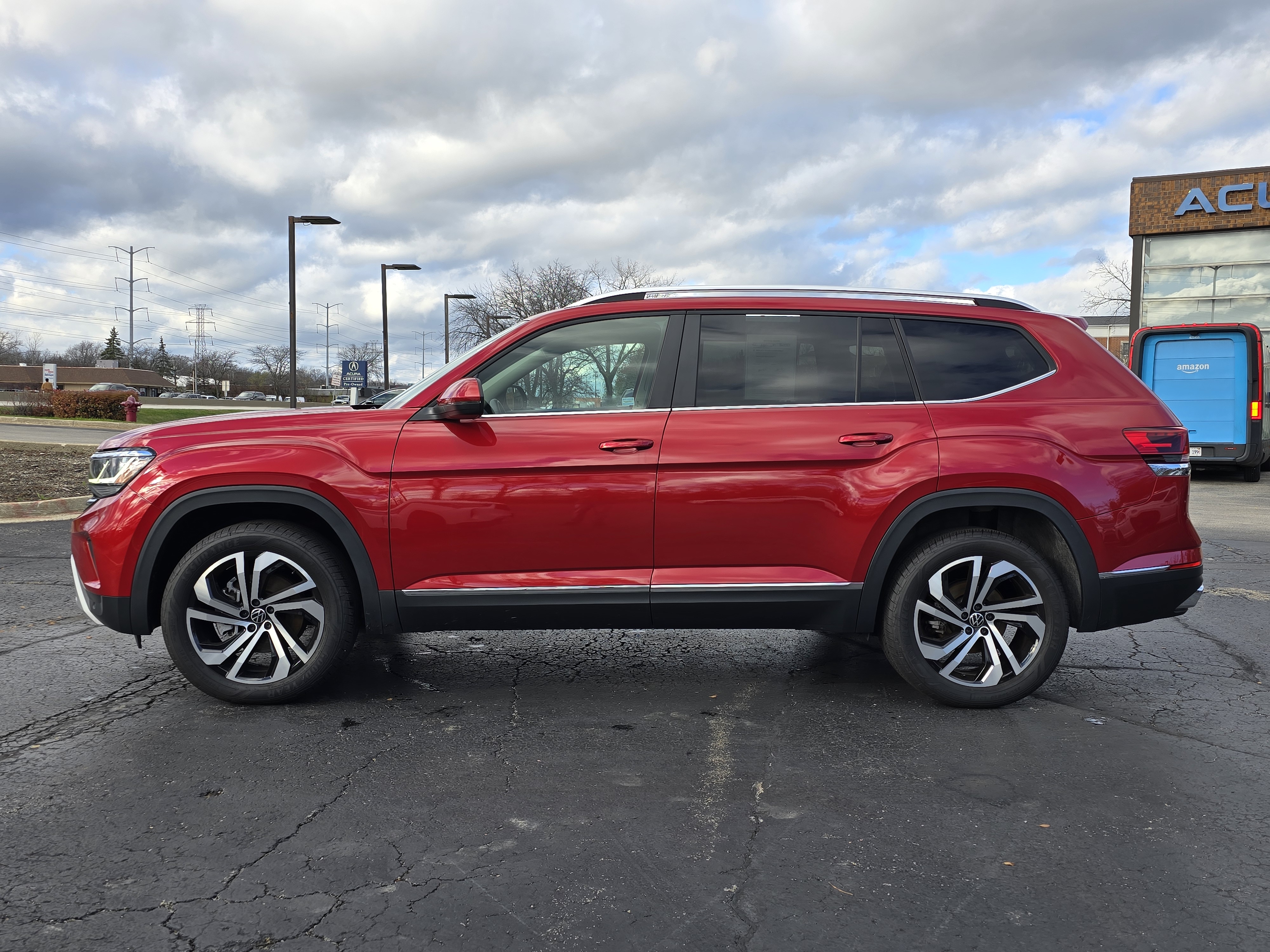 2023 Volkswagen Atlas SEL 3