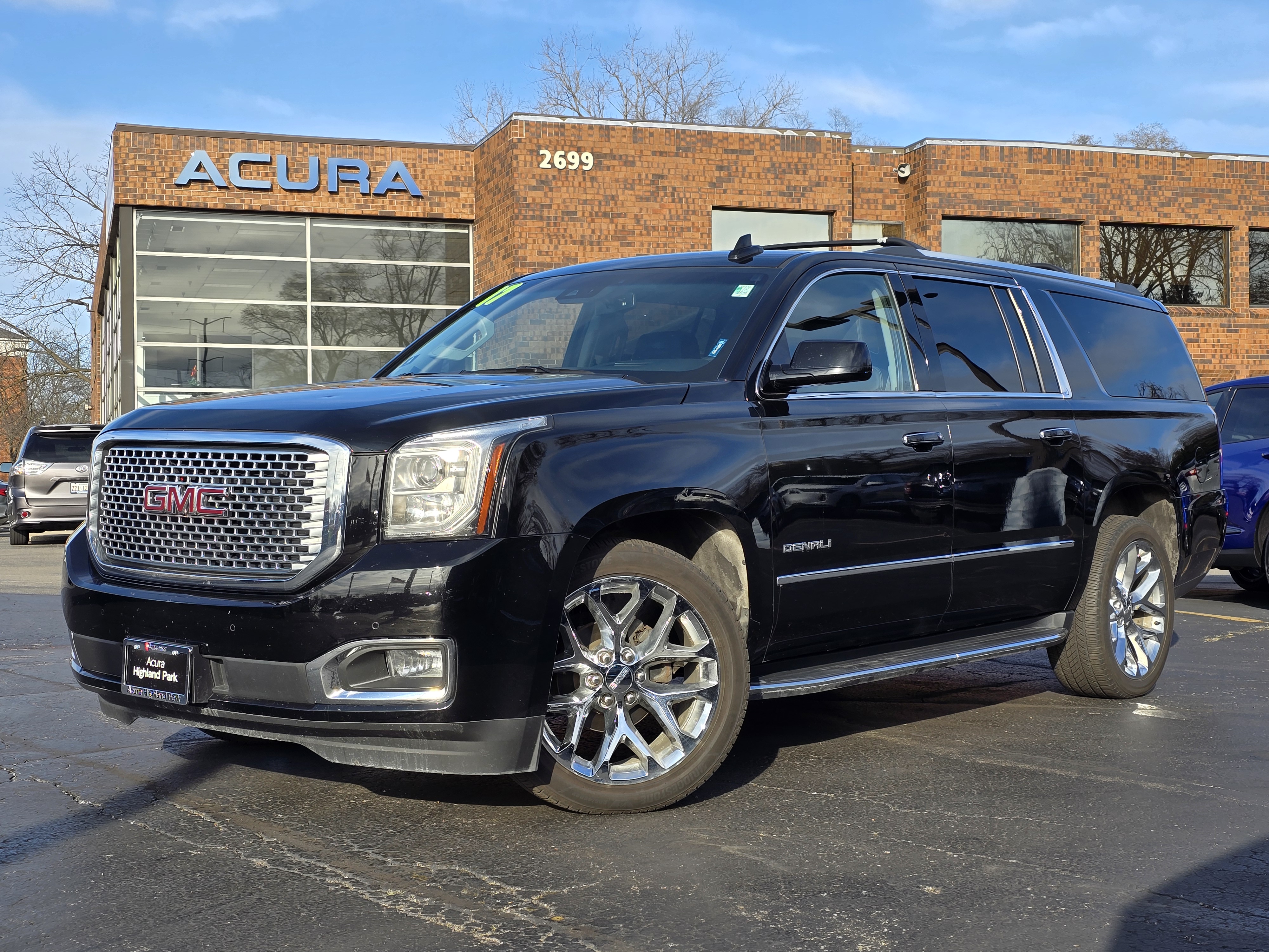 2017 GMC Yukon XL Denali 1