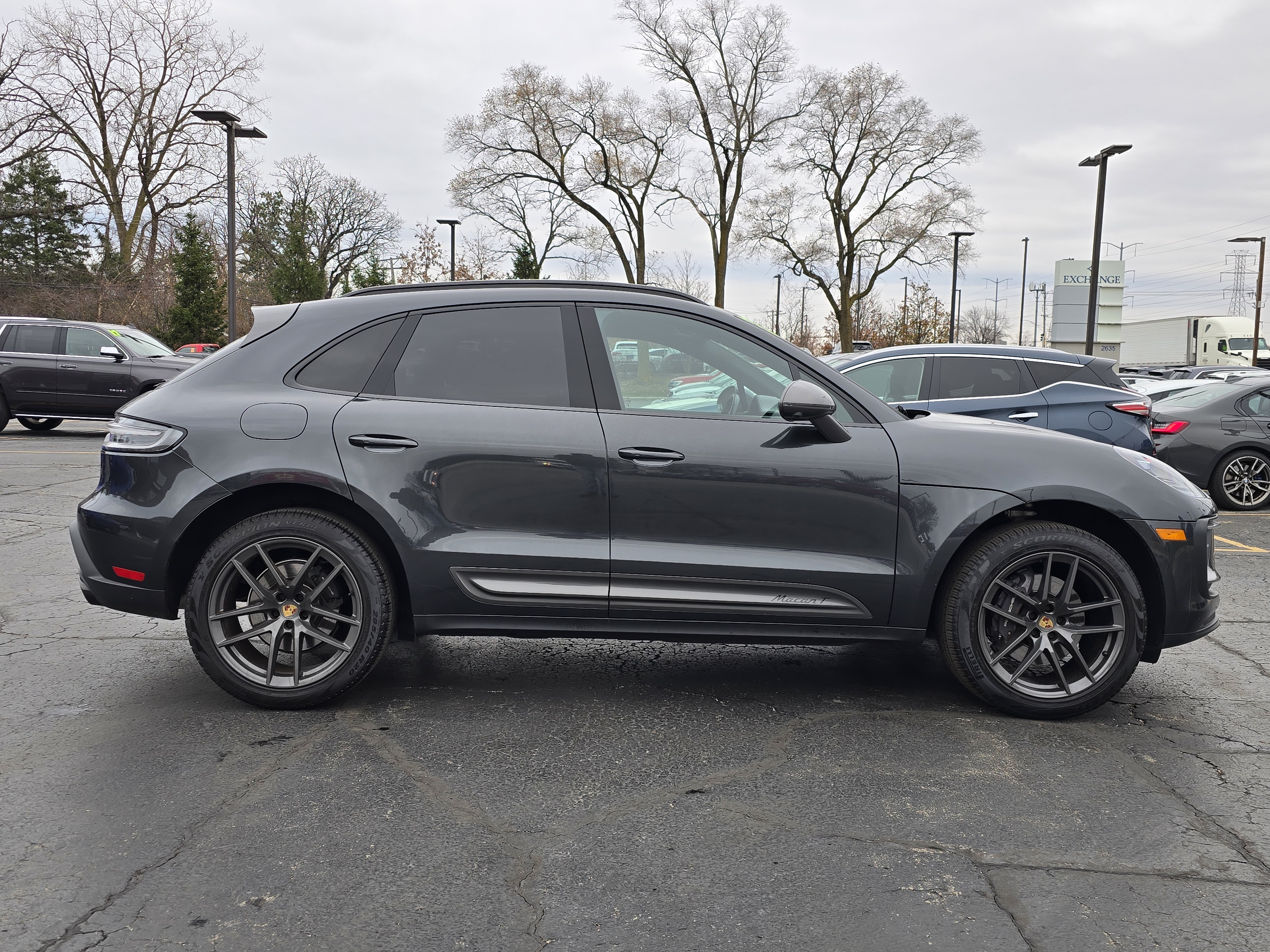 2023 Porsche Macan T 27