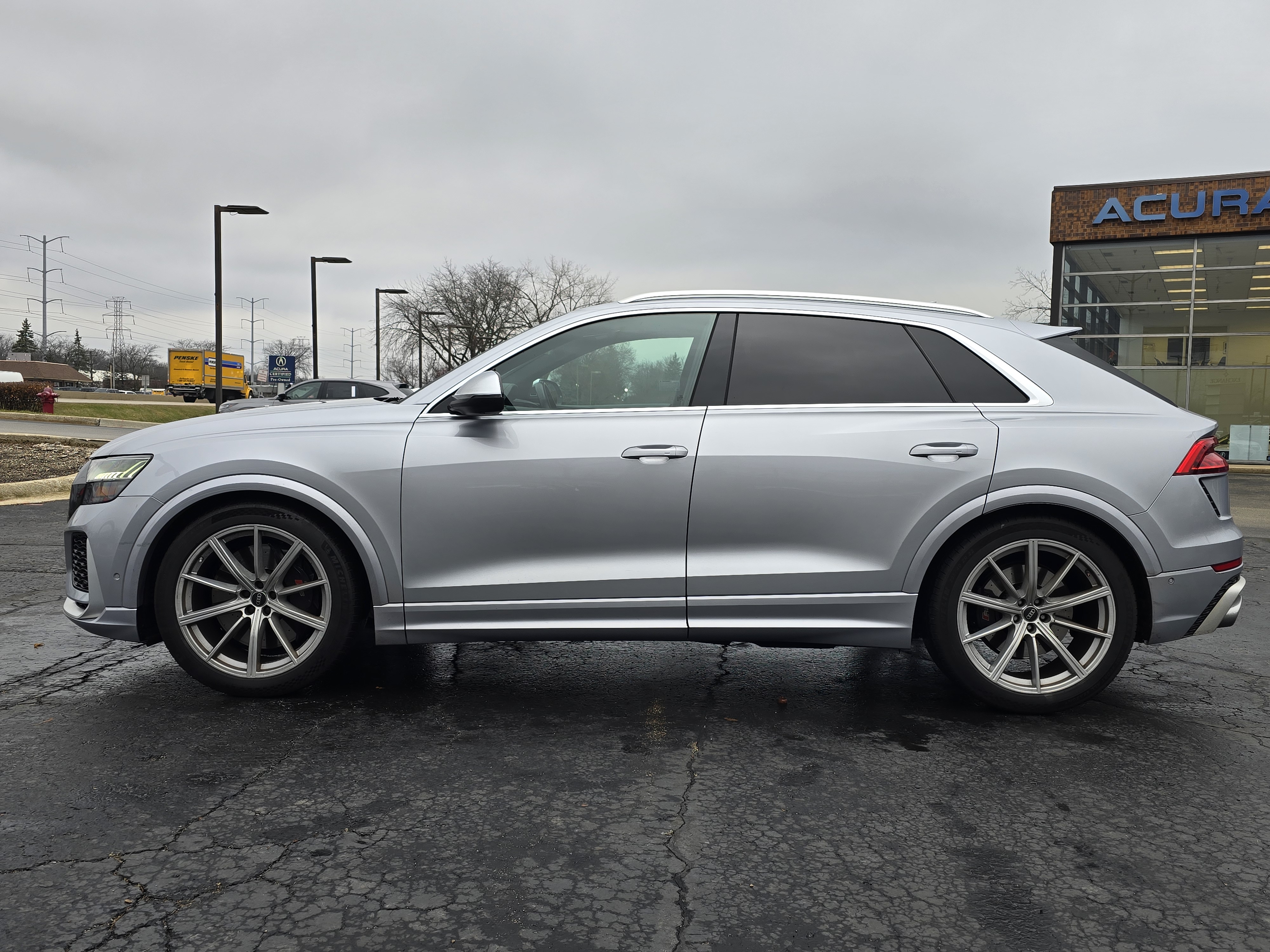 2022 Audi RS Q8 4.0T 3