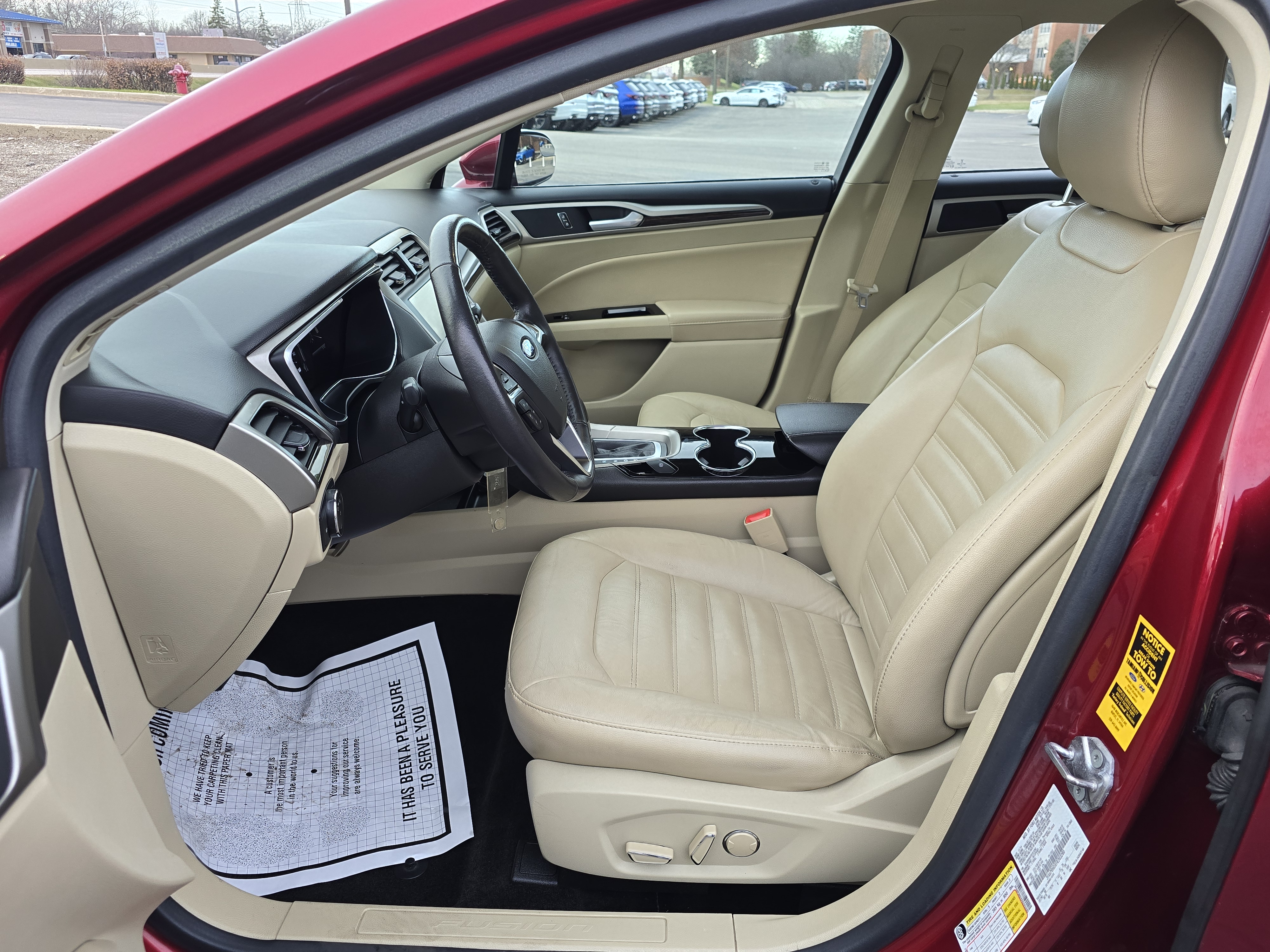 2015 Ford Fusion SE 13