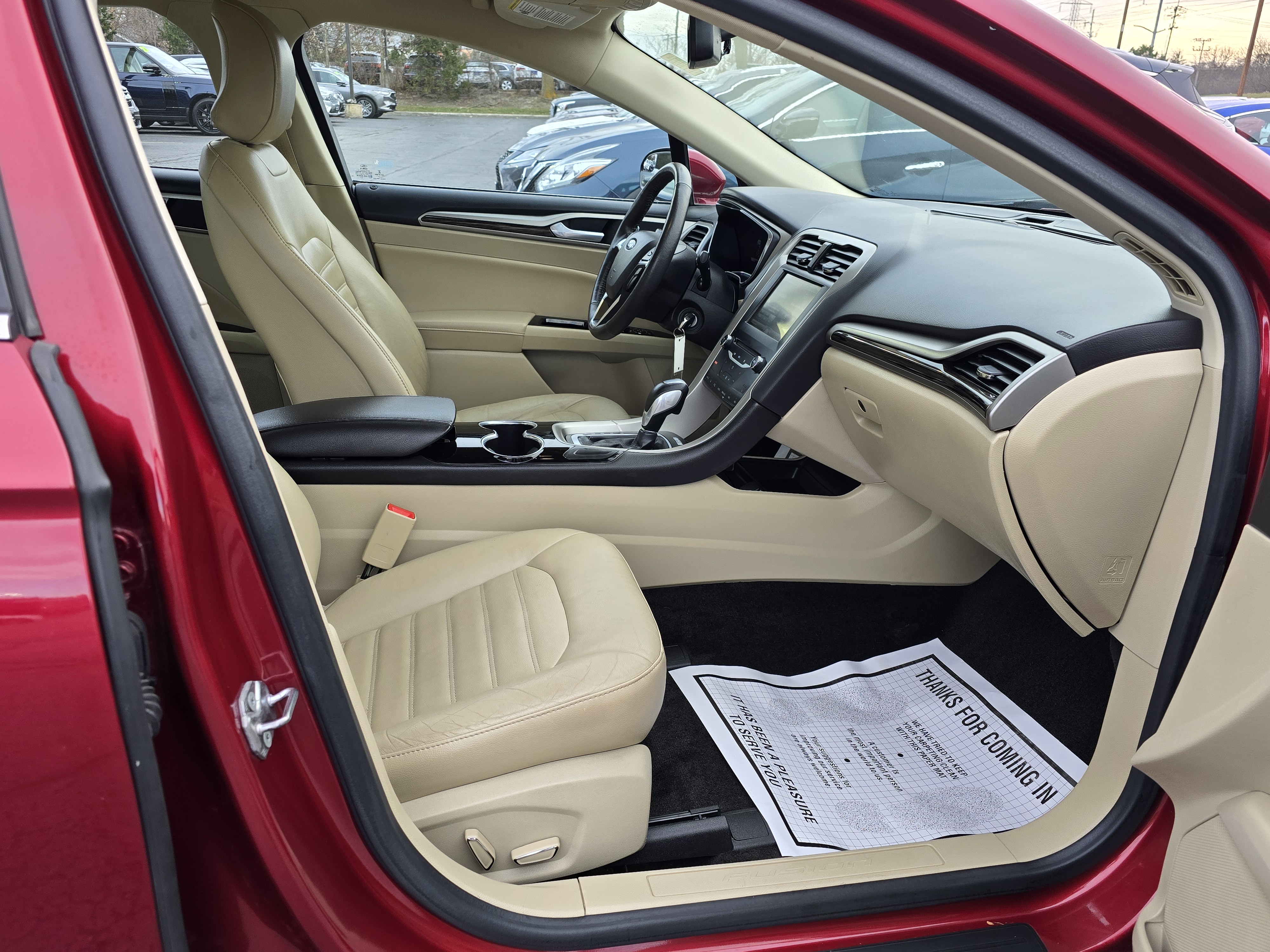 2015 Ford Fusion SE 22