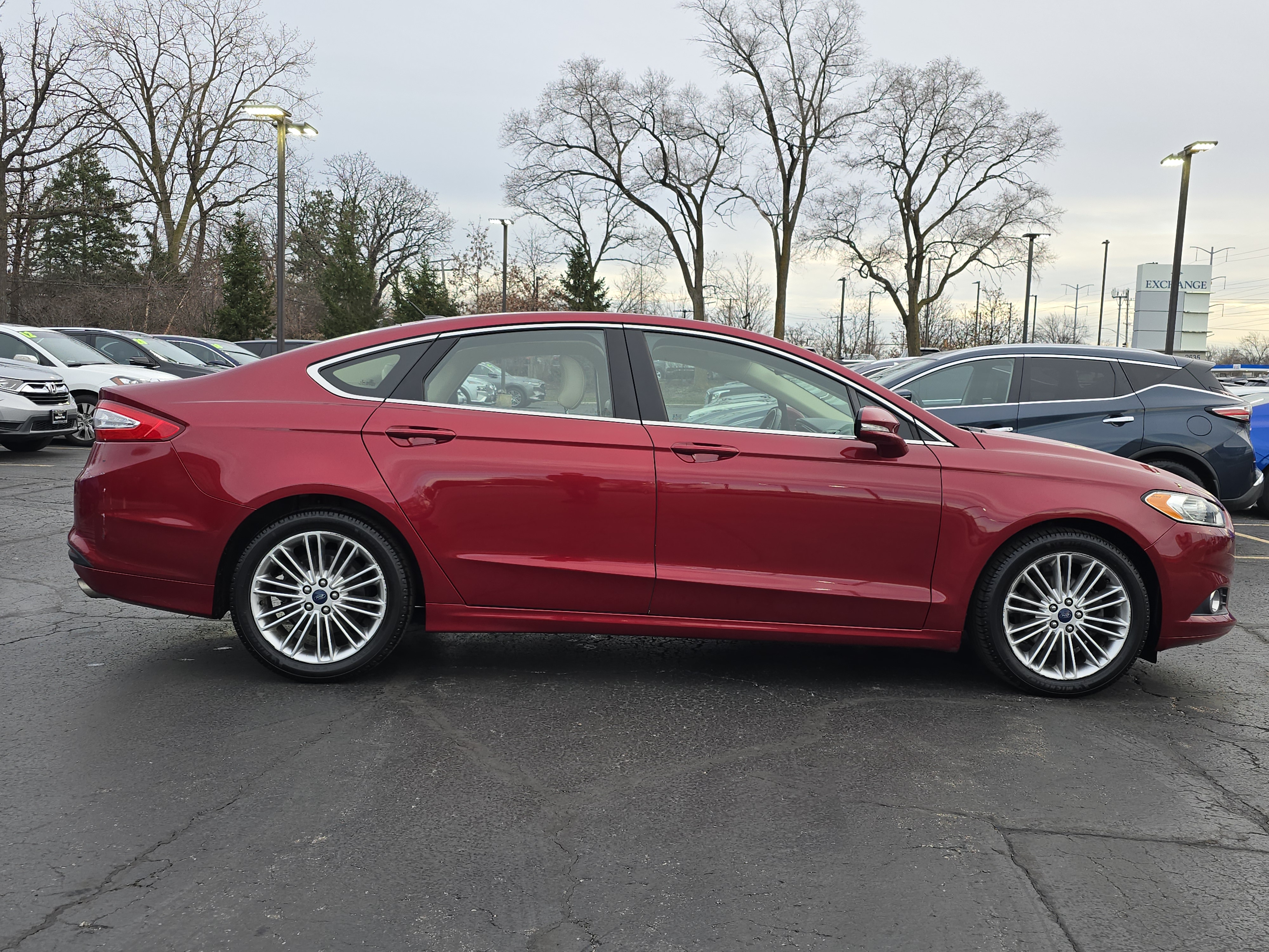 2015 Ford Fusion SE 24