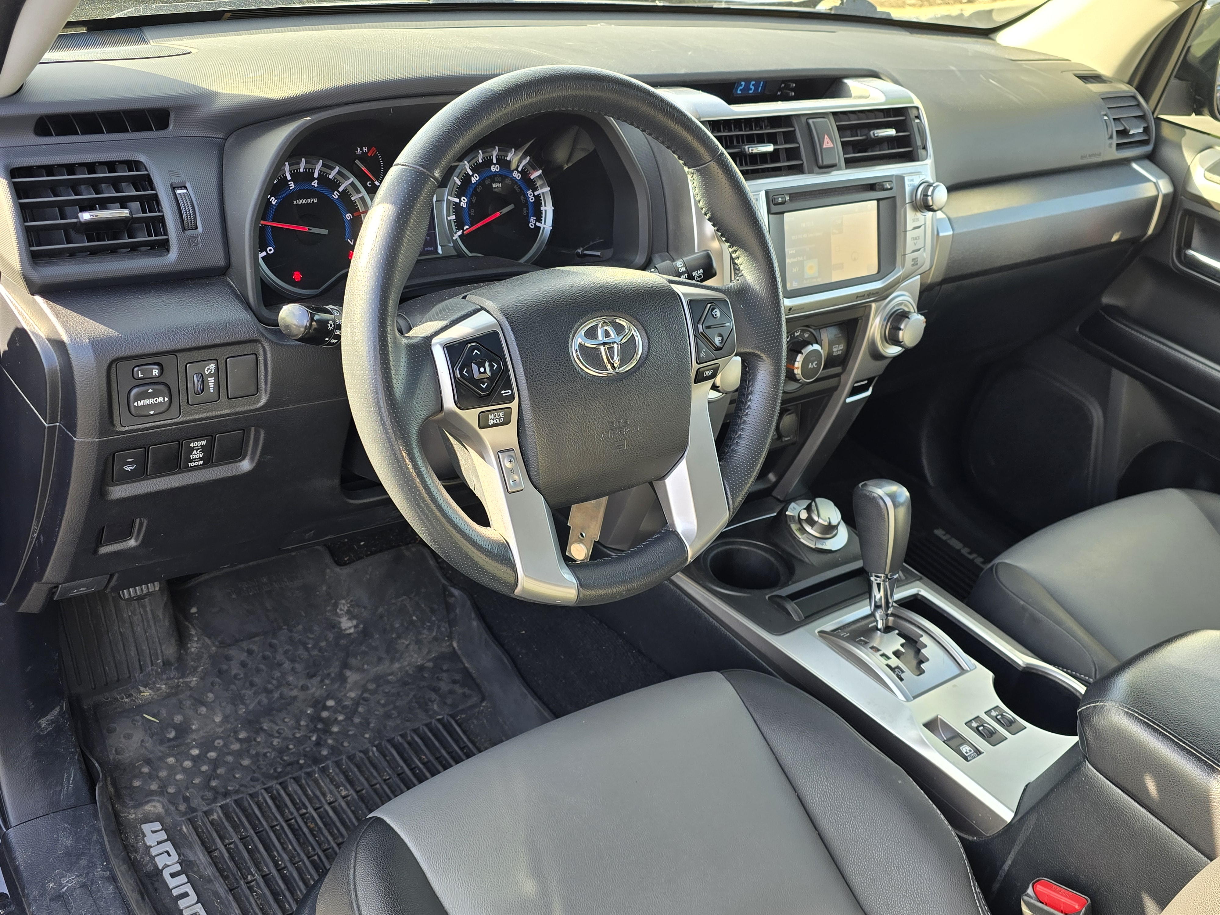 2019 Toyota 4Runner SR5 Premium 16