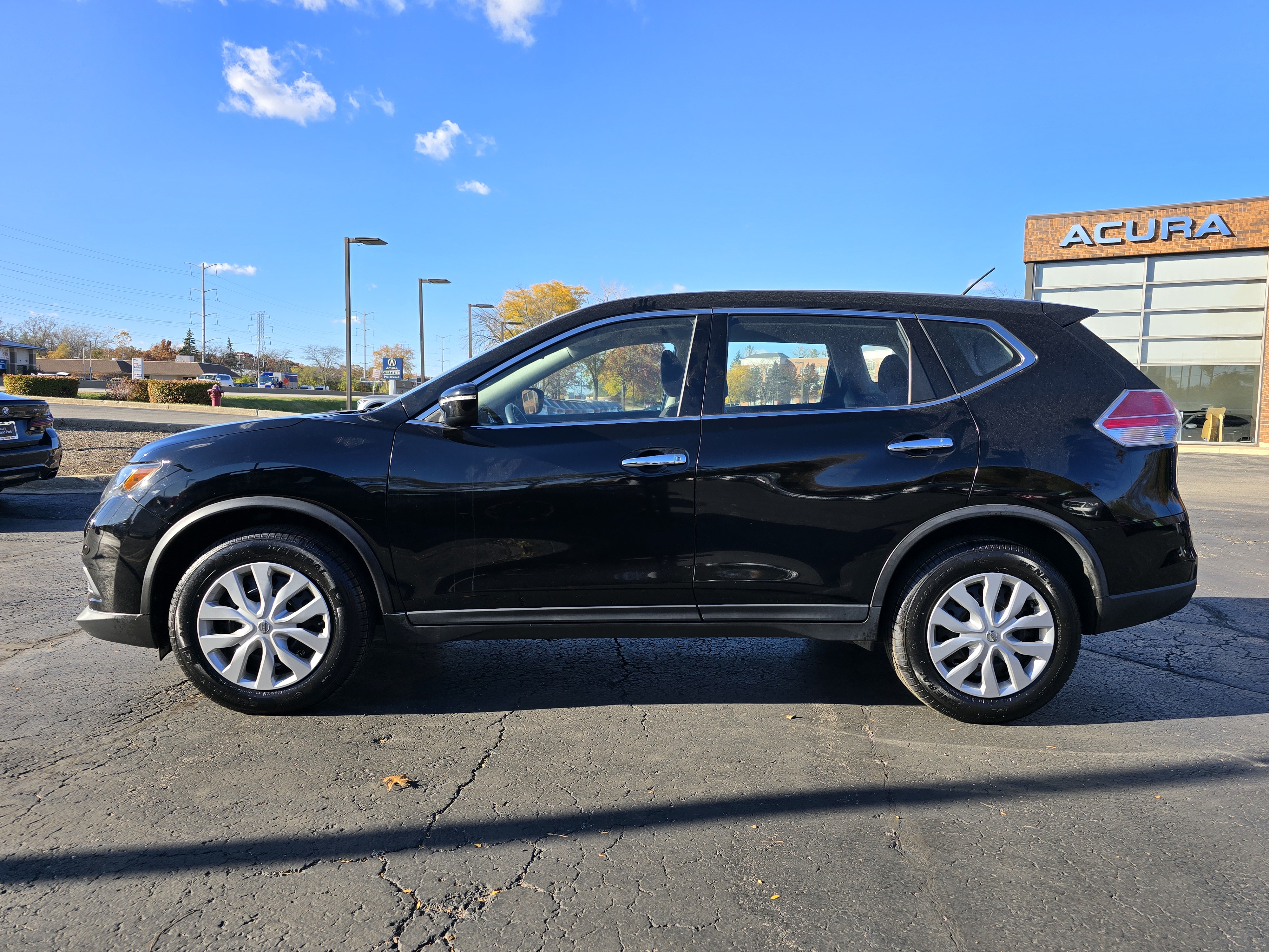 2015 Nissan Rogue S 3