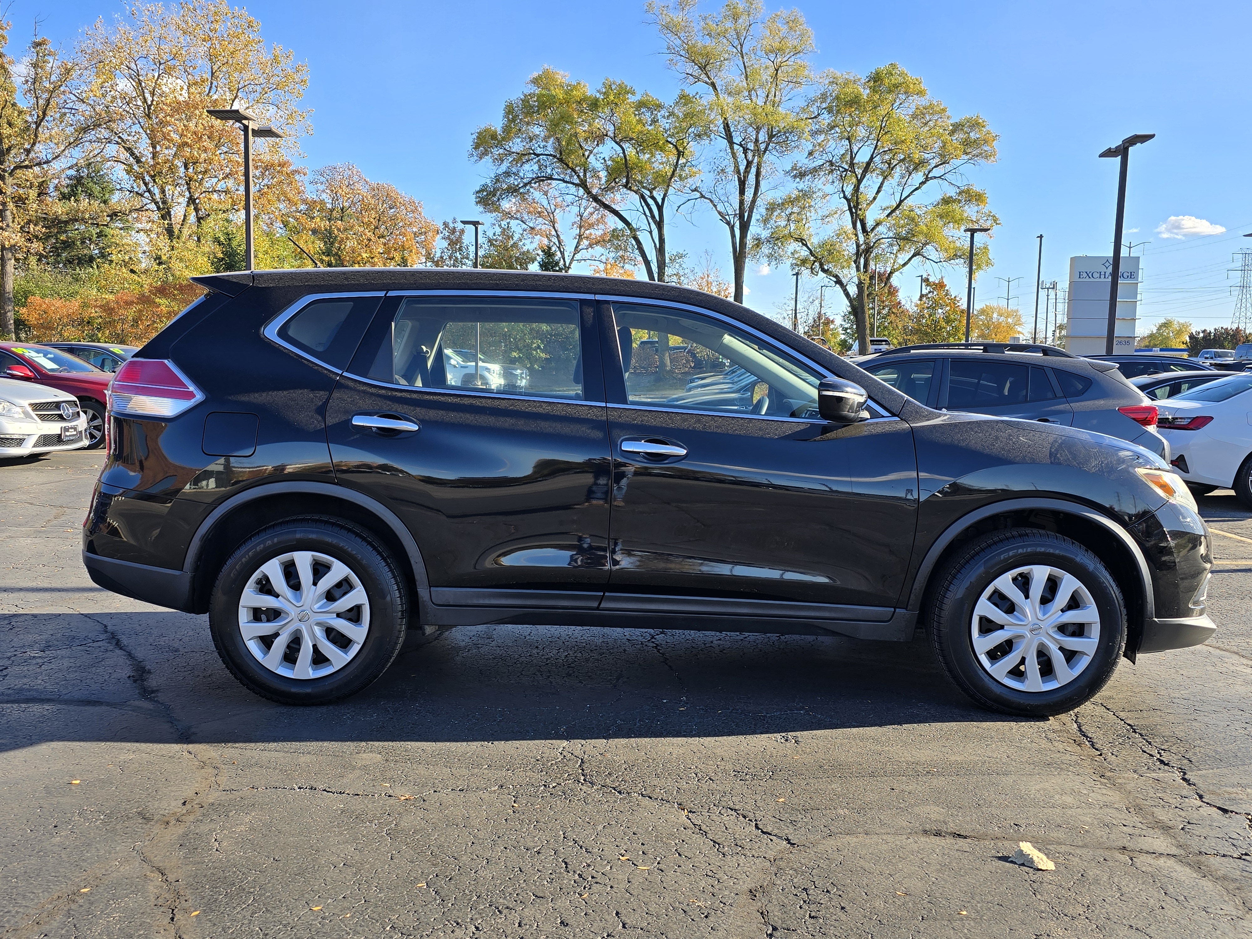 2015 Nissan Rogue S 22