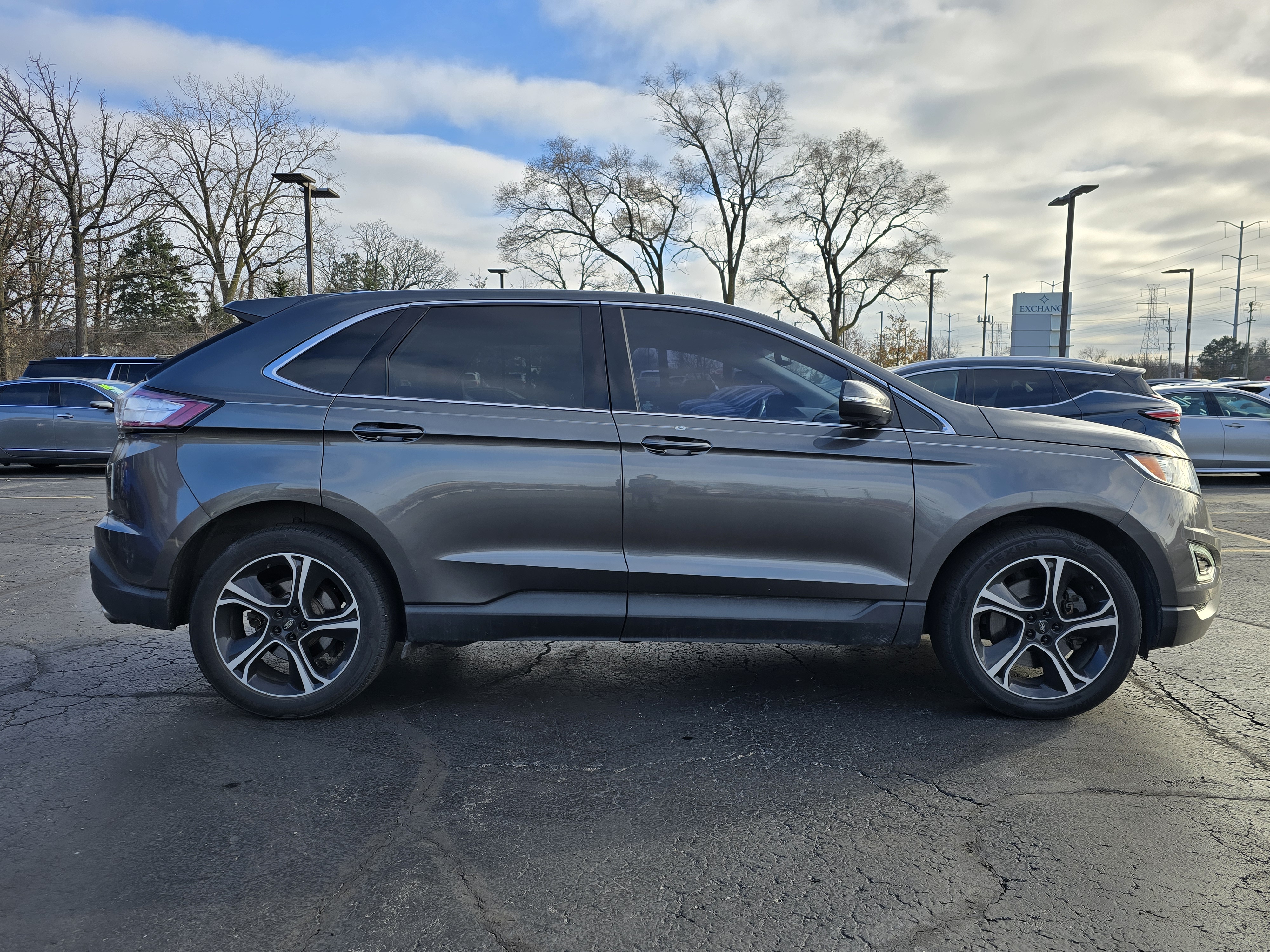 2017 Ford Edge SEL 25