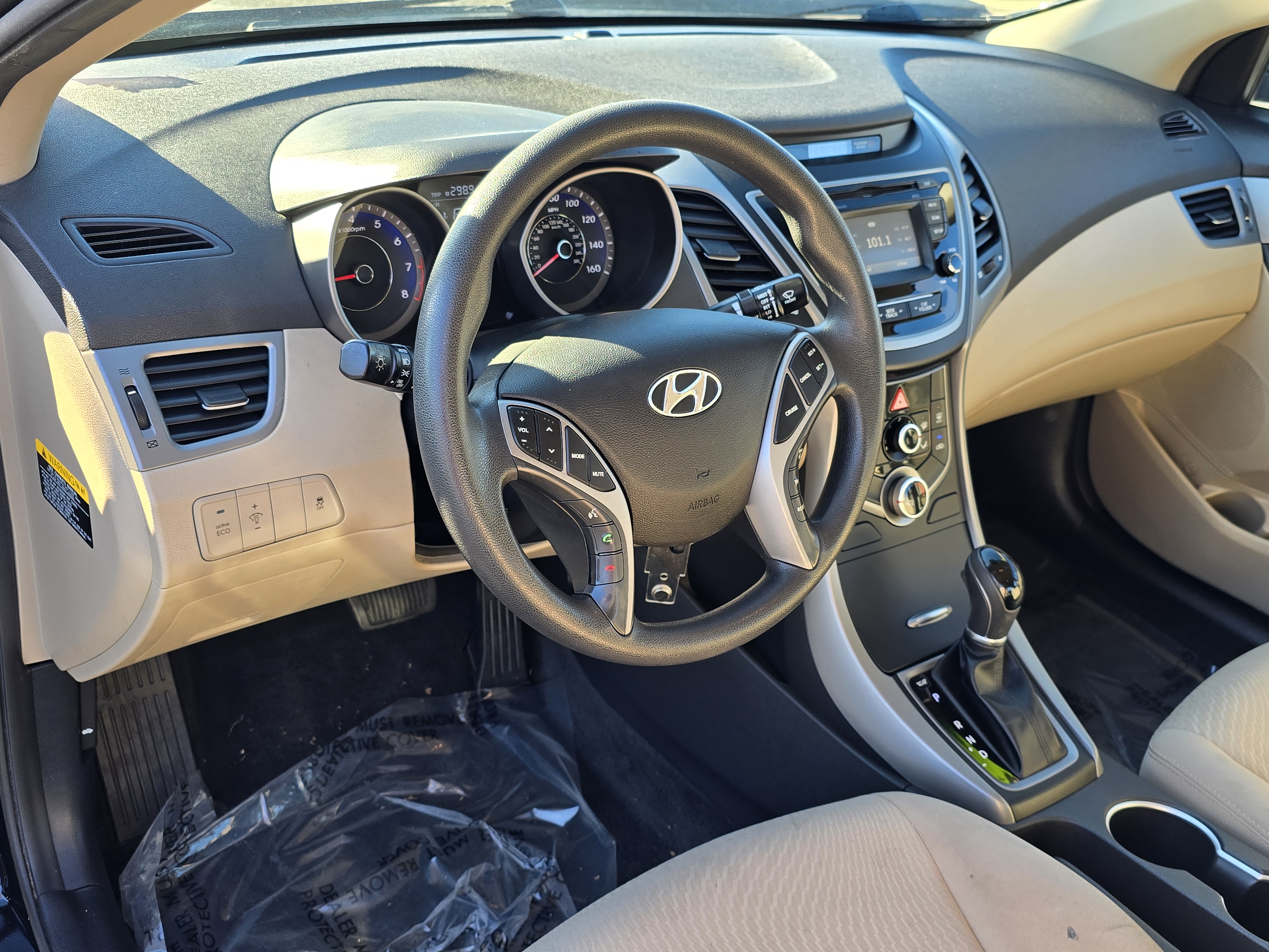 2015 Hyundai Elantra SE 15