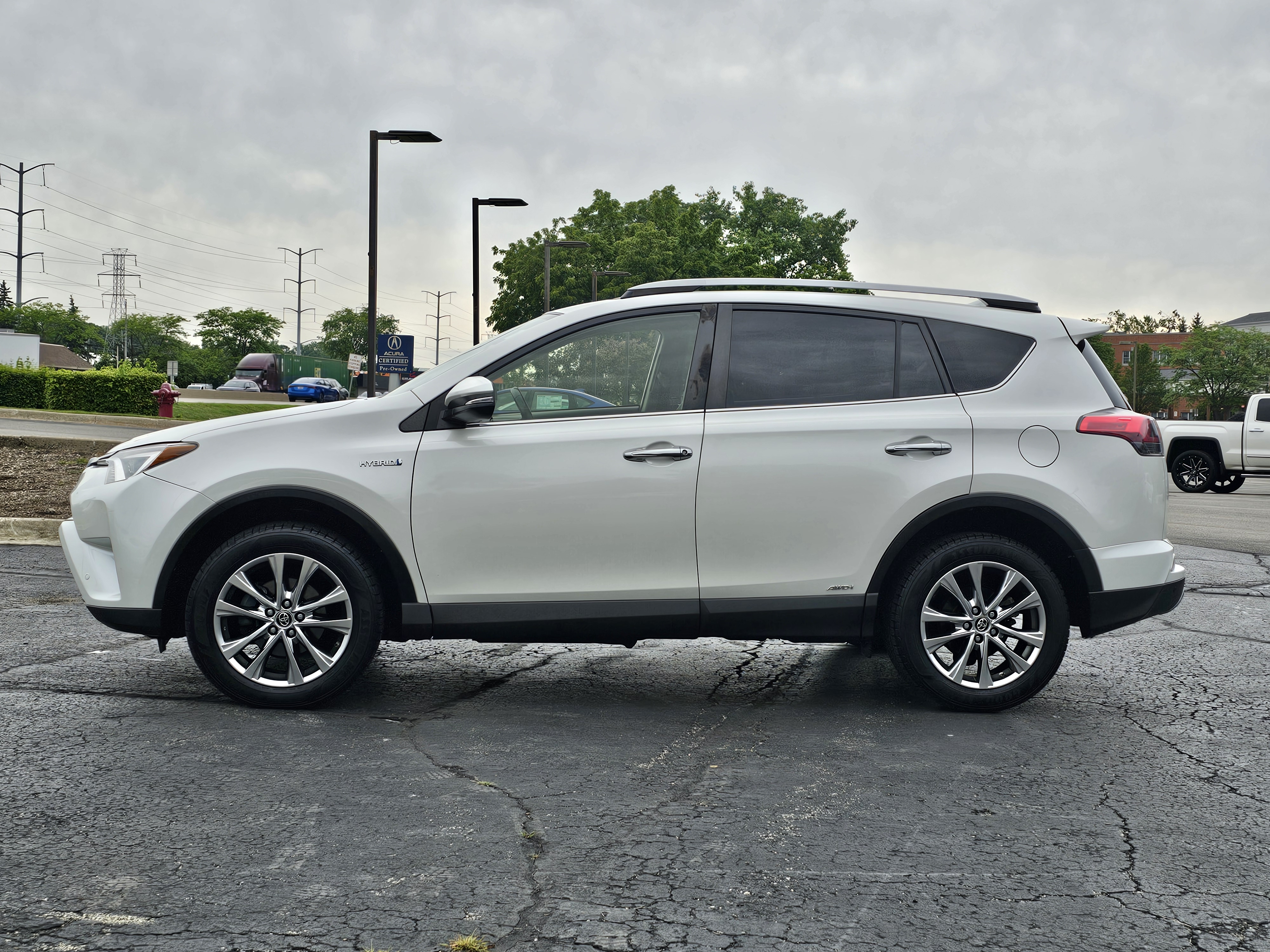 2018 Toyota RAV4 Hybrid Limited 2