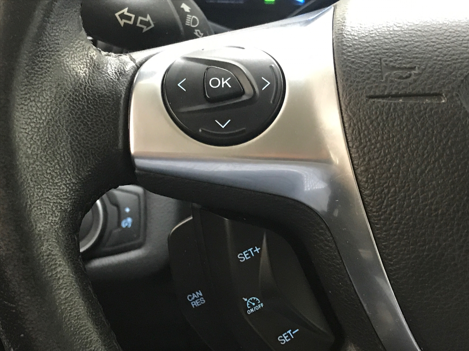 2018 Ford C-Max Hybrid SE 9
