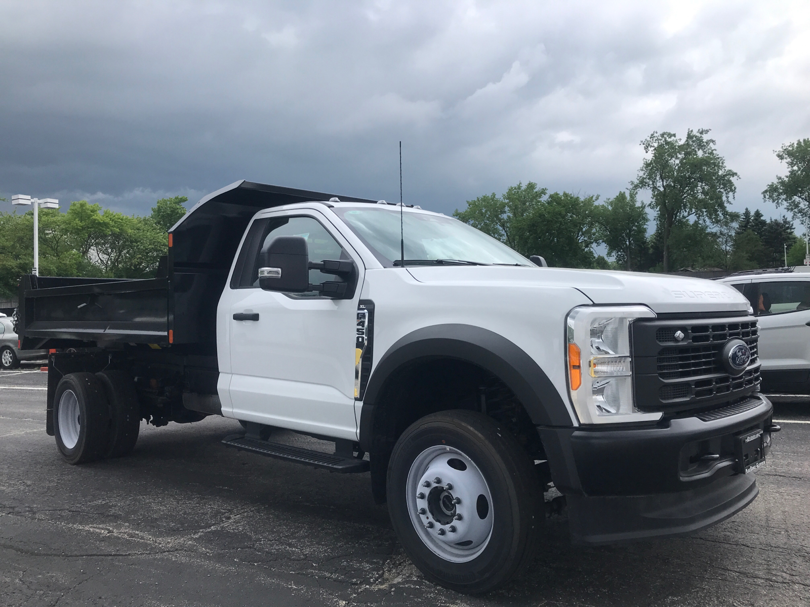 2023 Ford Super Duty F-450 DRW XL 1