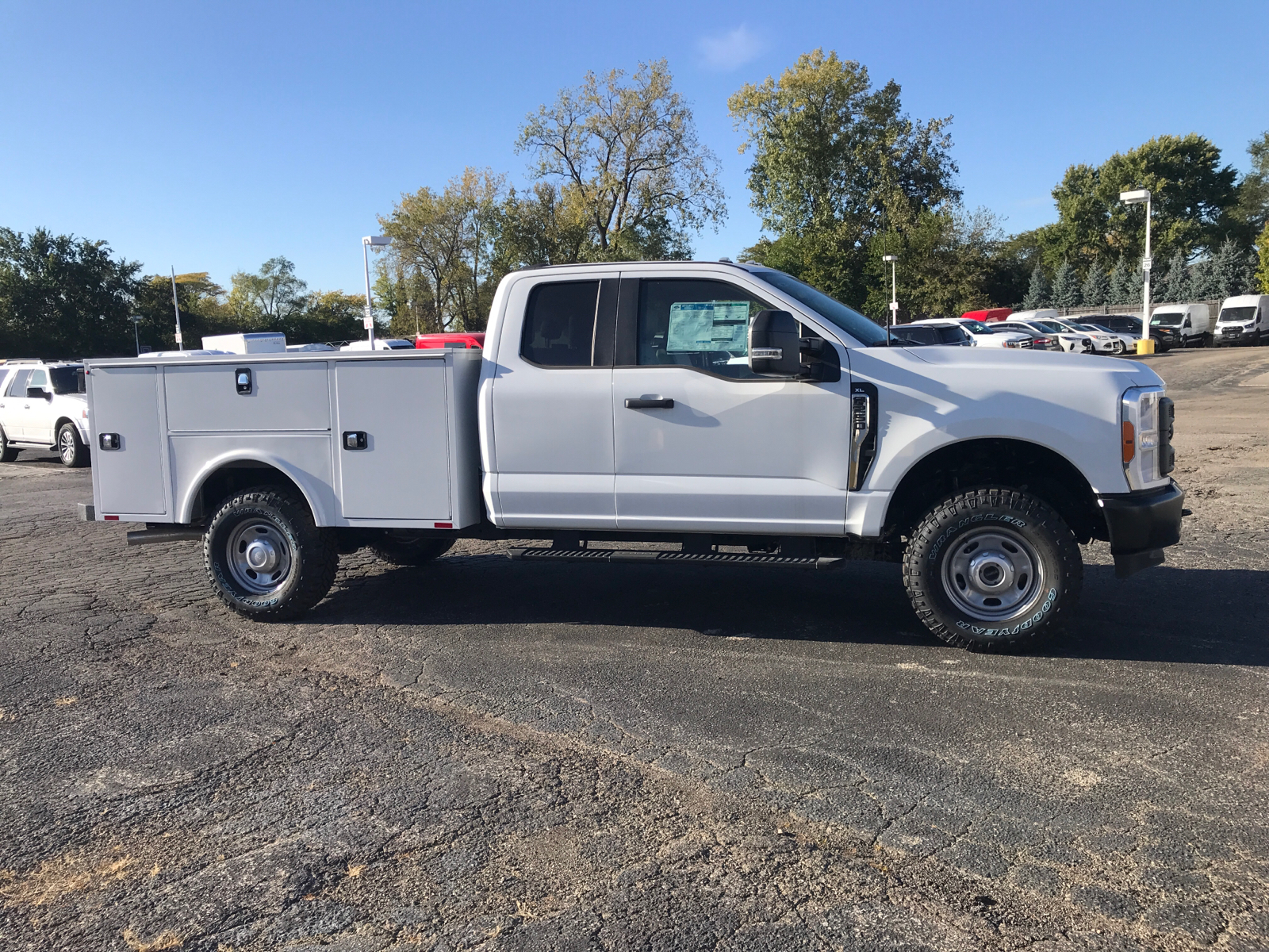 2023 Ford Super Duty F-250 XL 2