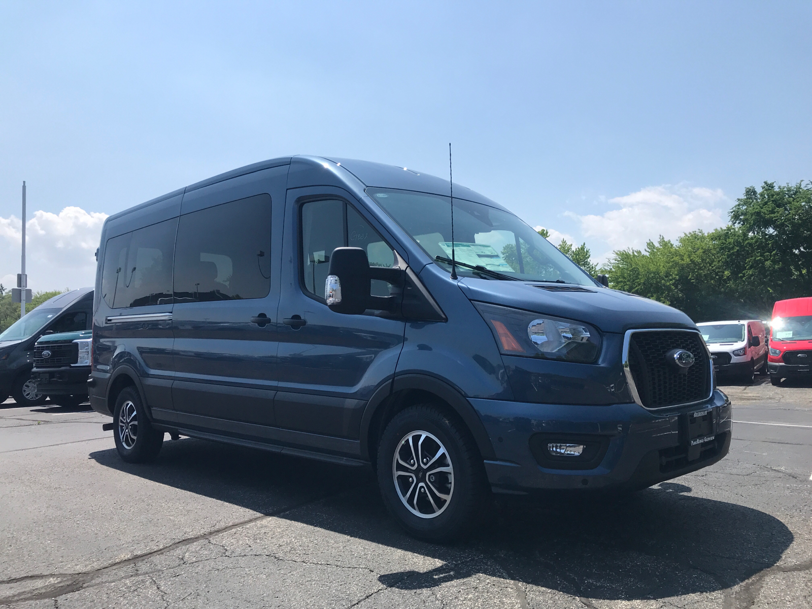 2024 Ford Transit Passenger Wagon XLT 1