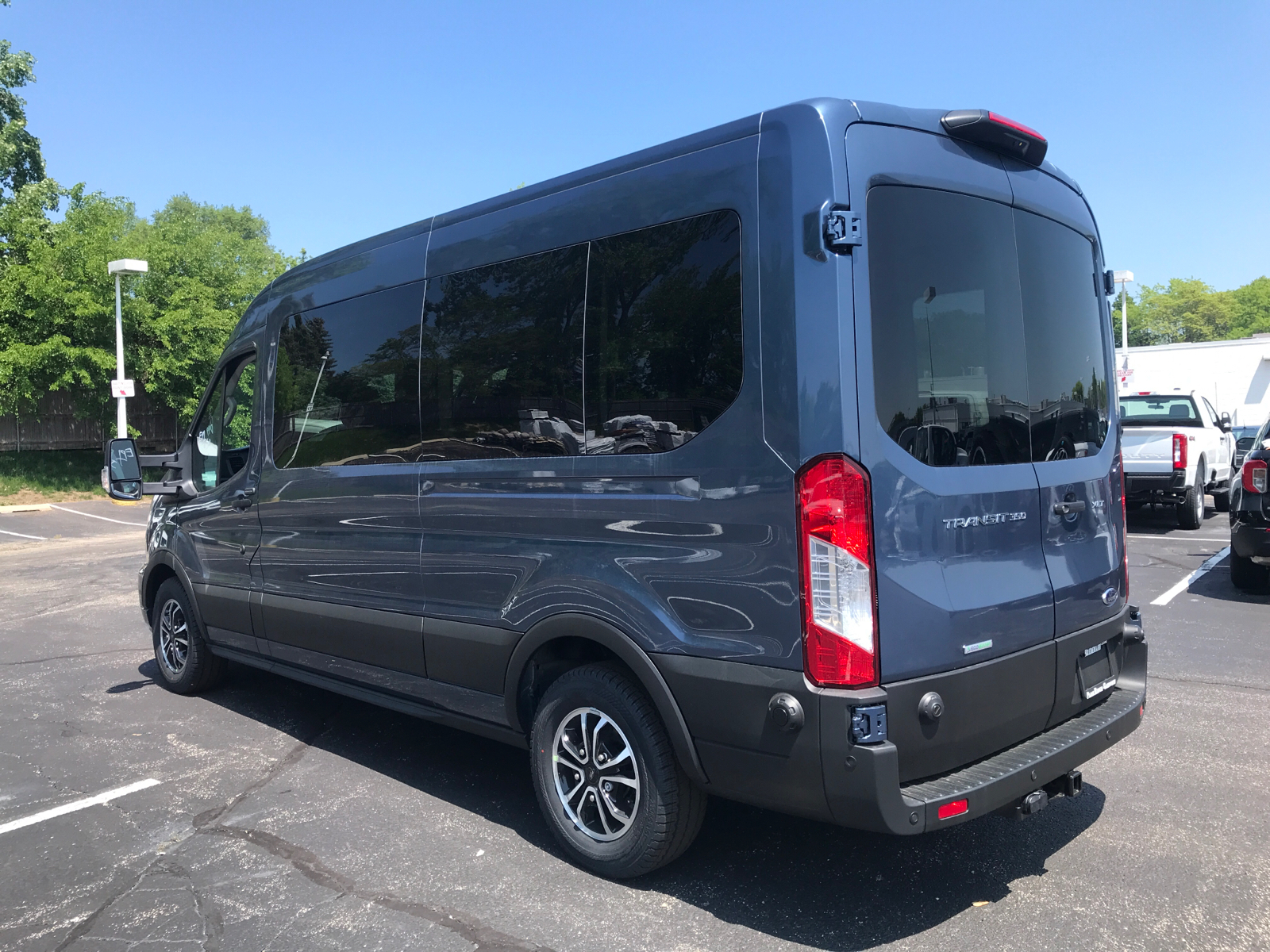 2024 Ford Transit Passenger Wagon XLT 4