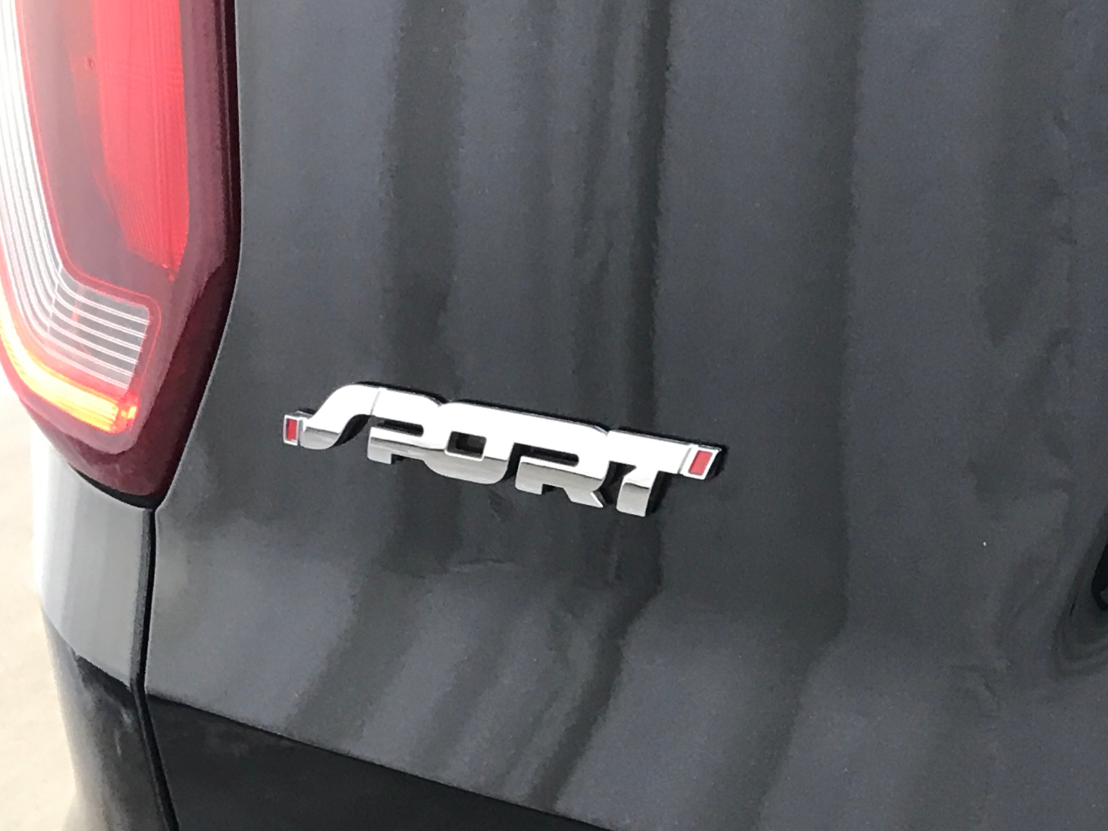 2018 Ford Explorer Sport 24
