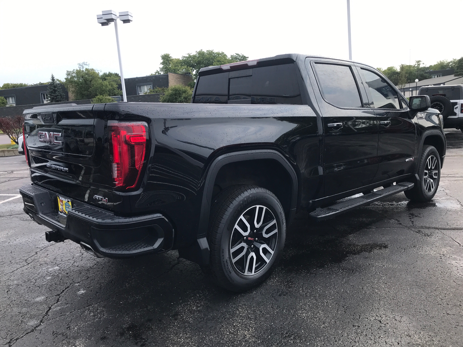 2020 GMC Sierra 1500 AT4 3