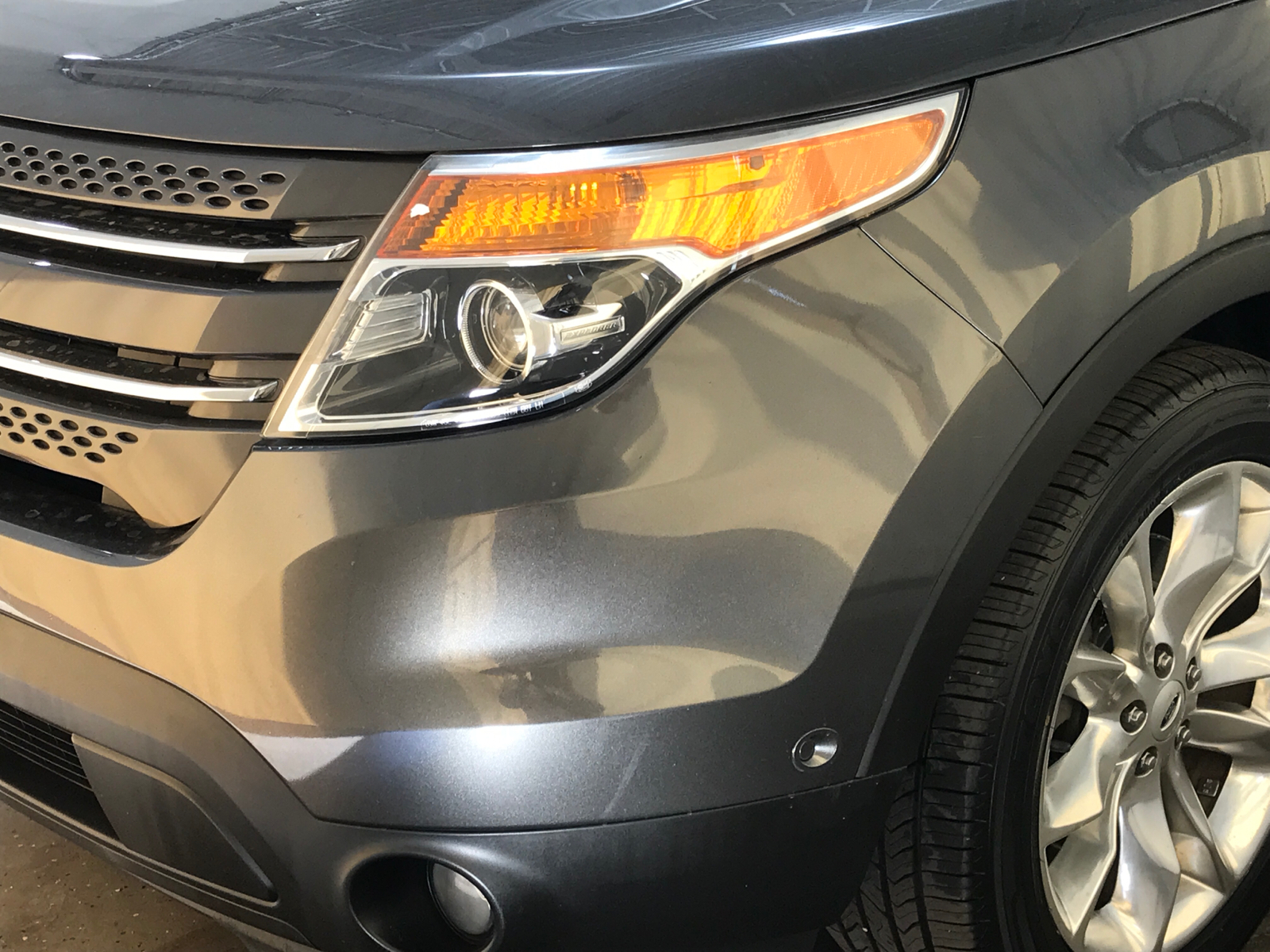 2015 Ford Explorer Limited 27