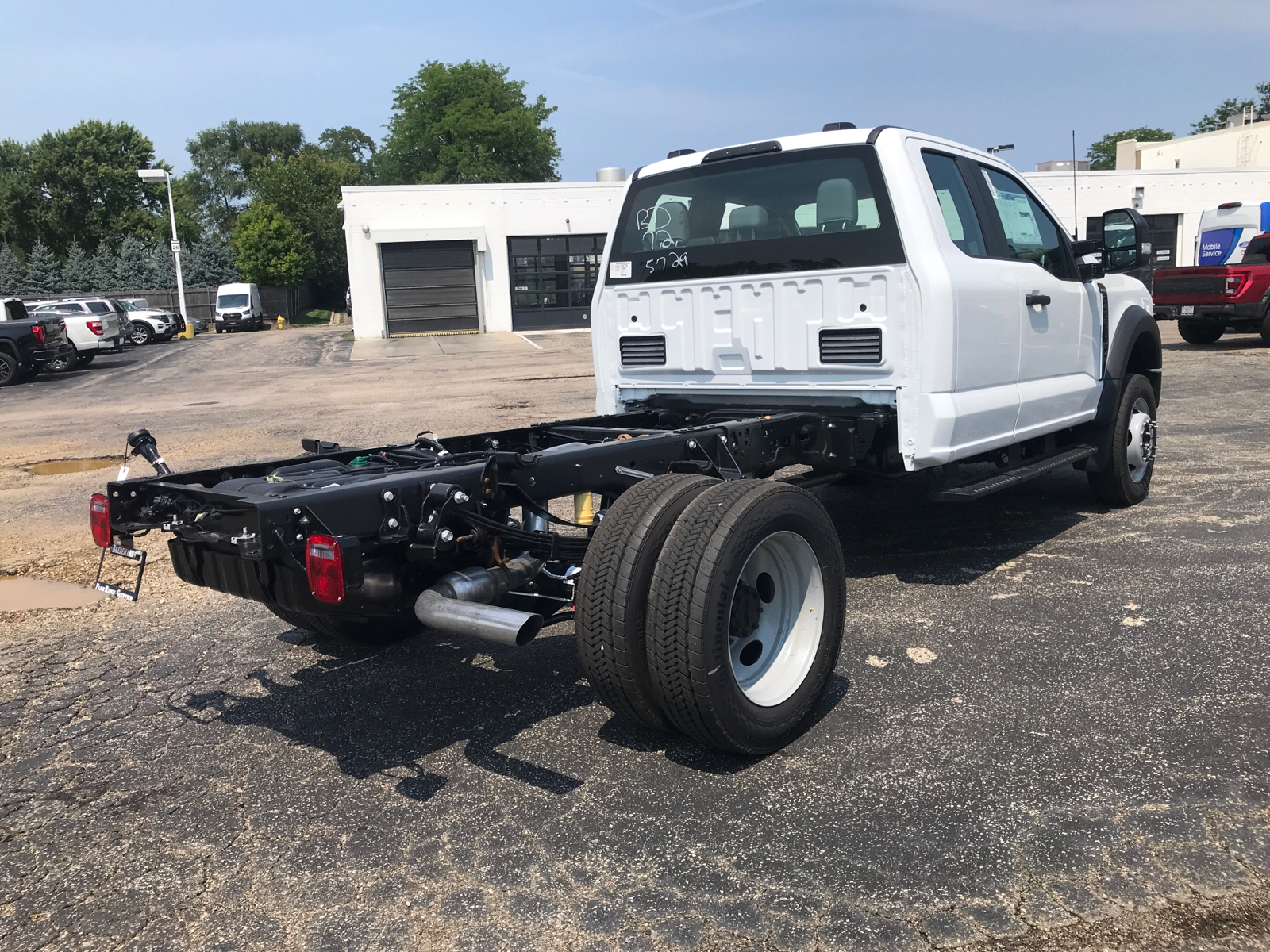 2024 Ford Super Duty F-450 DRW XL 3