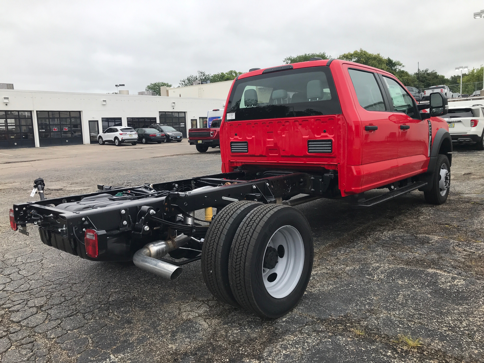 2024 Ford Super Duty F-450 DRW XL 3