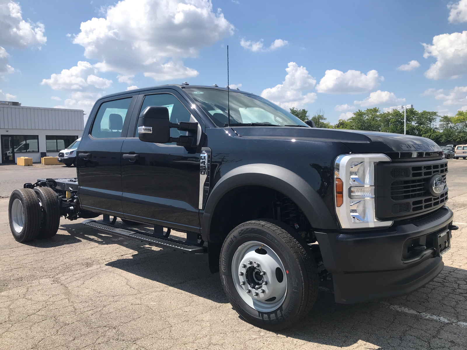 2024 Ford Super Duty F-450 DRW XL 1