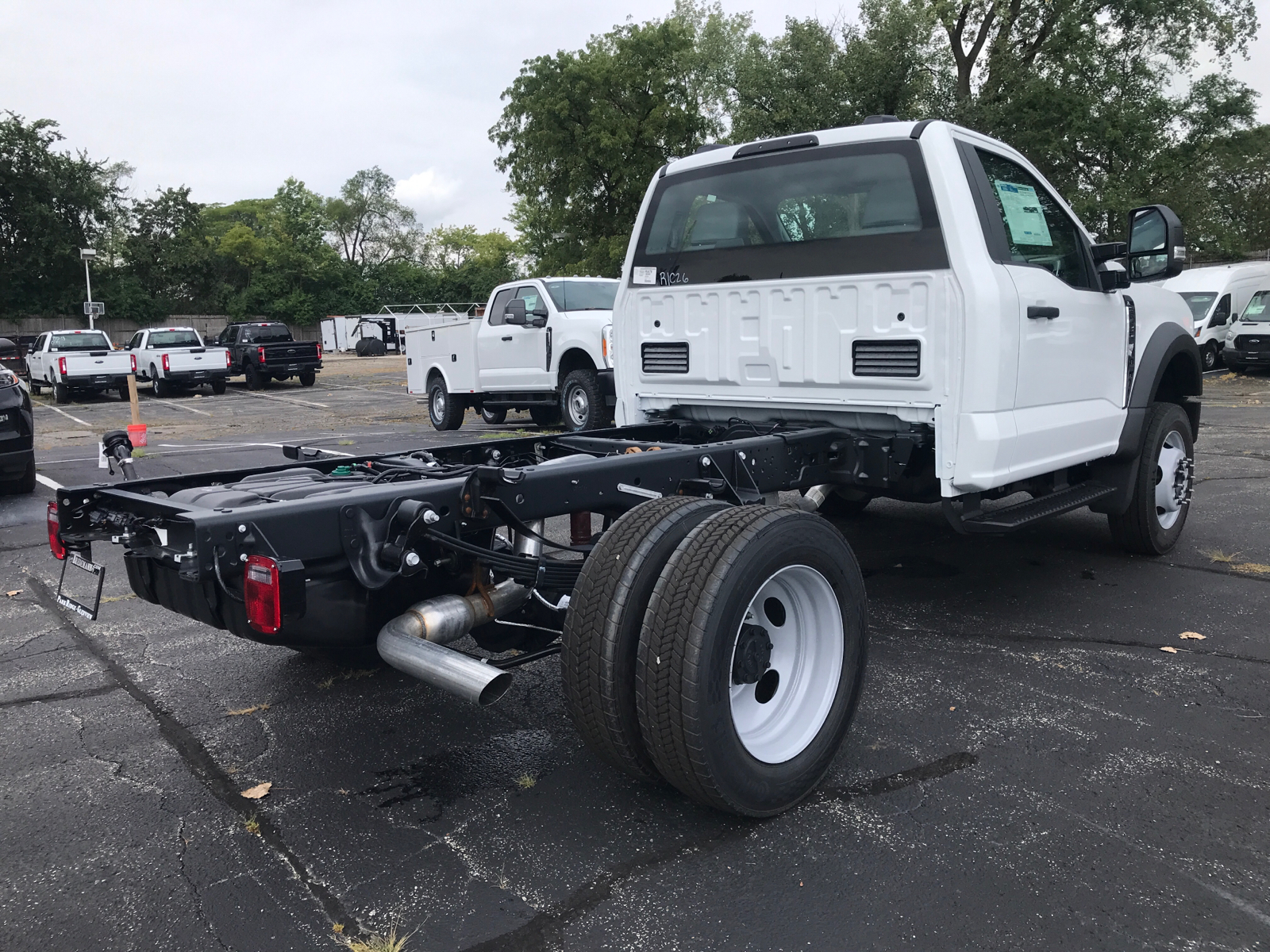 2024 Ford Super Duty F-450 DRW XL 3