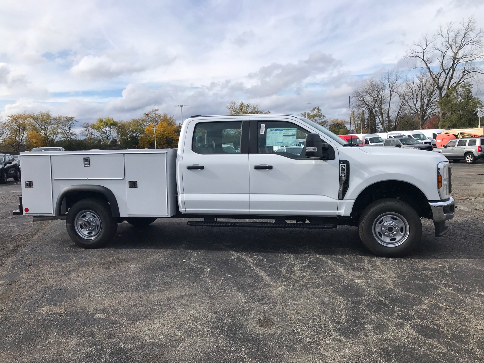 2024 Ford Super Duty F-250 SRW XL 2