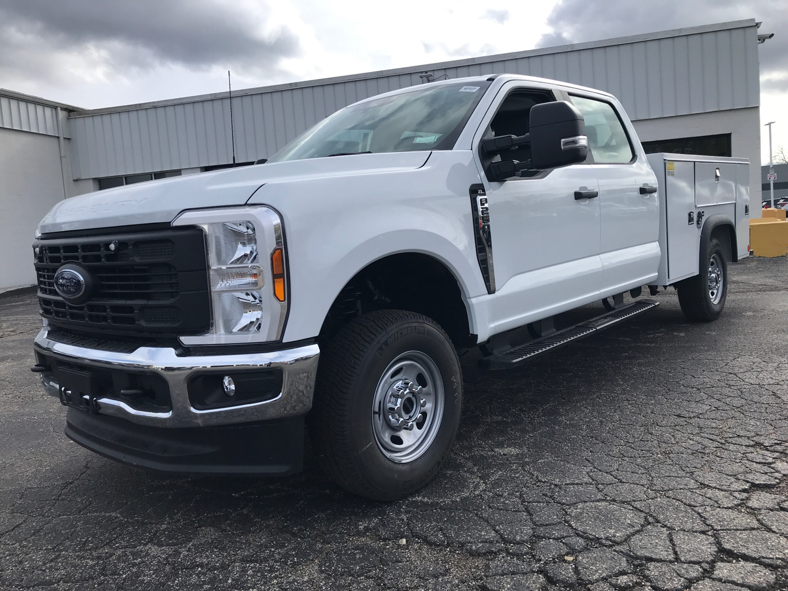 2024 Ford Super Duty F-250 SRW XL 5