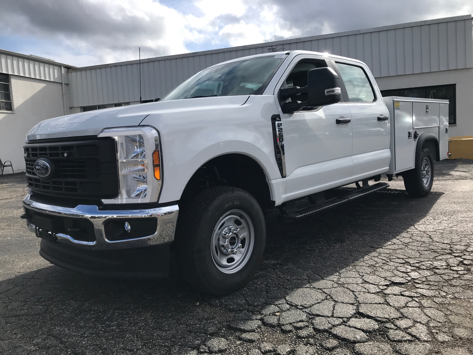 2024 Ford Super Duty F-250 SRW XL 5