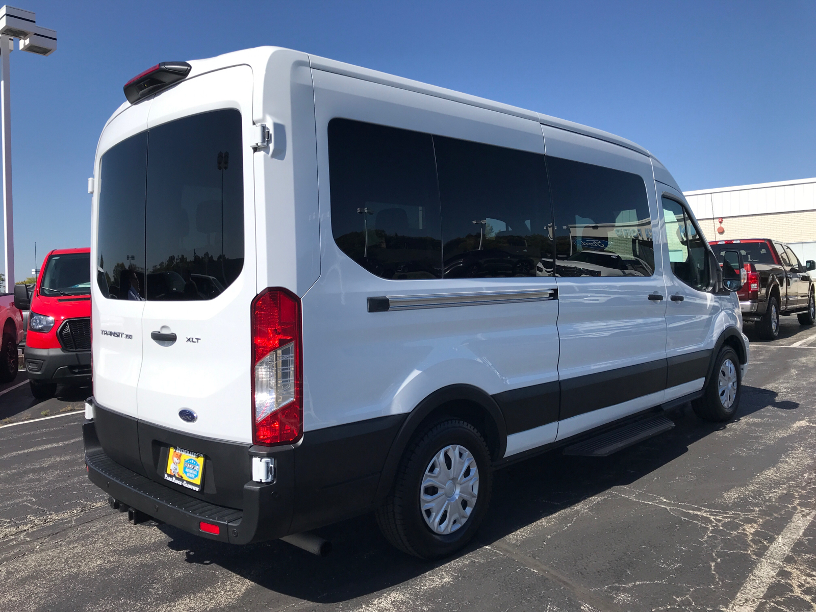 2022 Ford Transit Passenger Wagon XLT 3