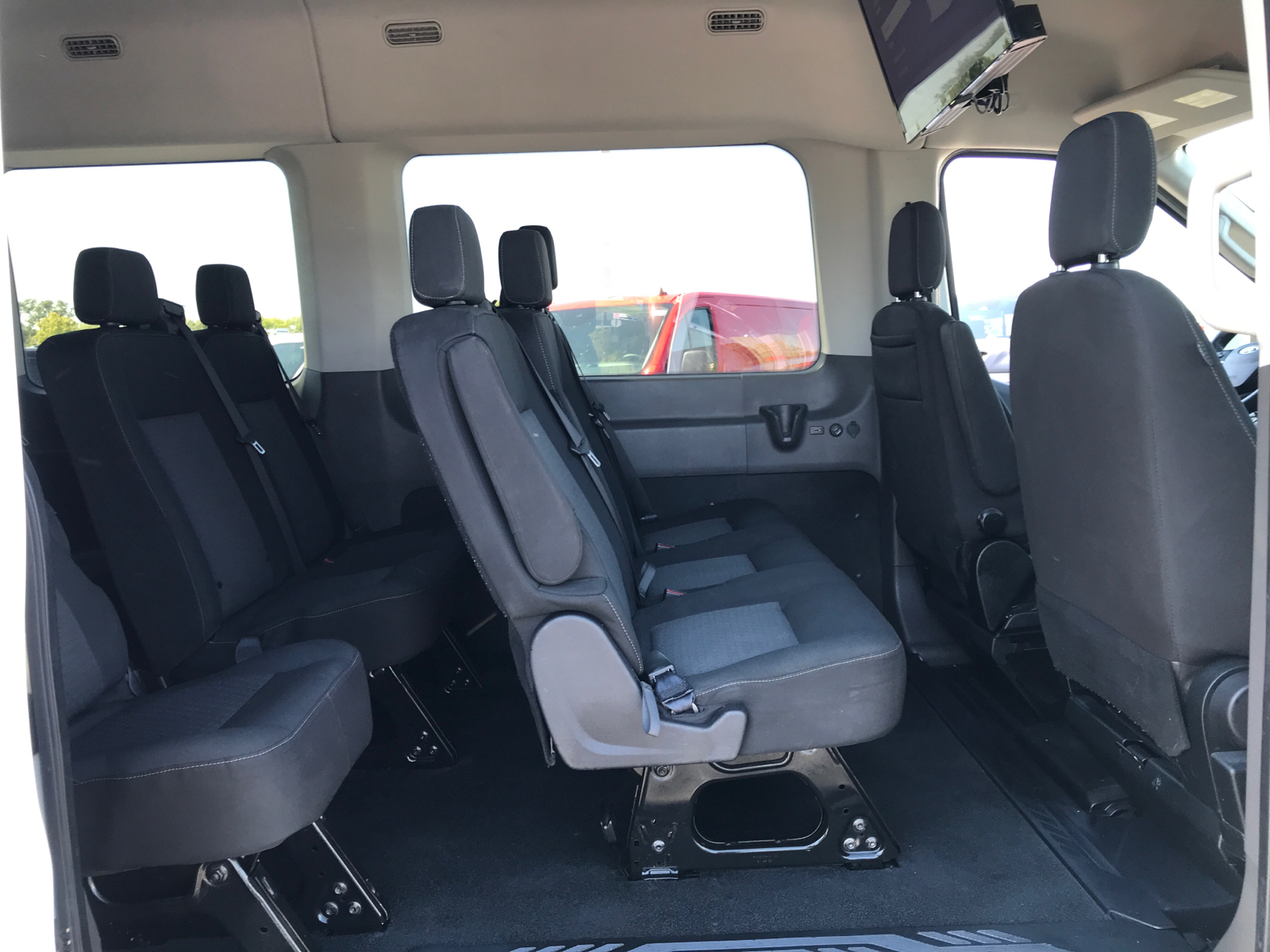 2022 Ford Transit Passenger Wagon XLT 19