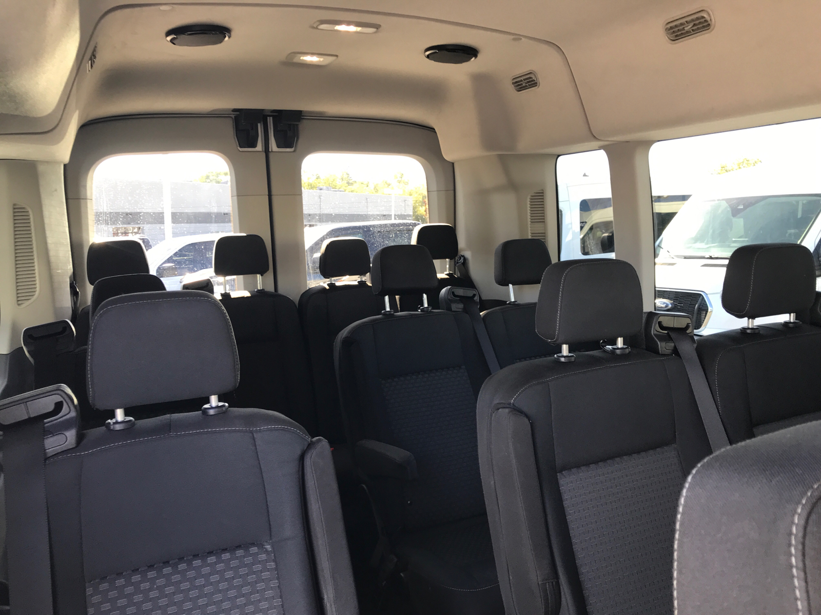 2022 Ford Transit Passenger Wagon XLT 17