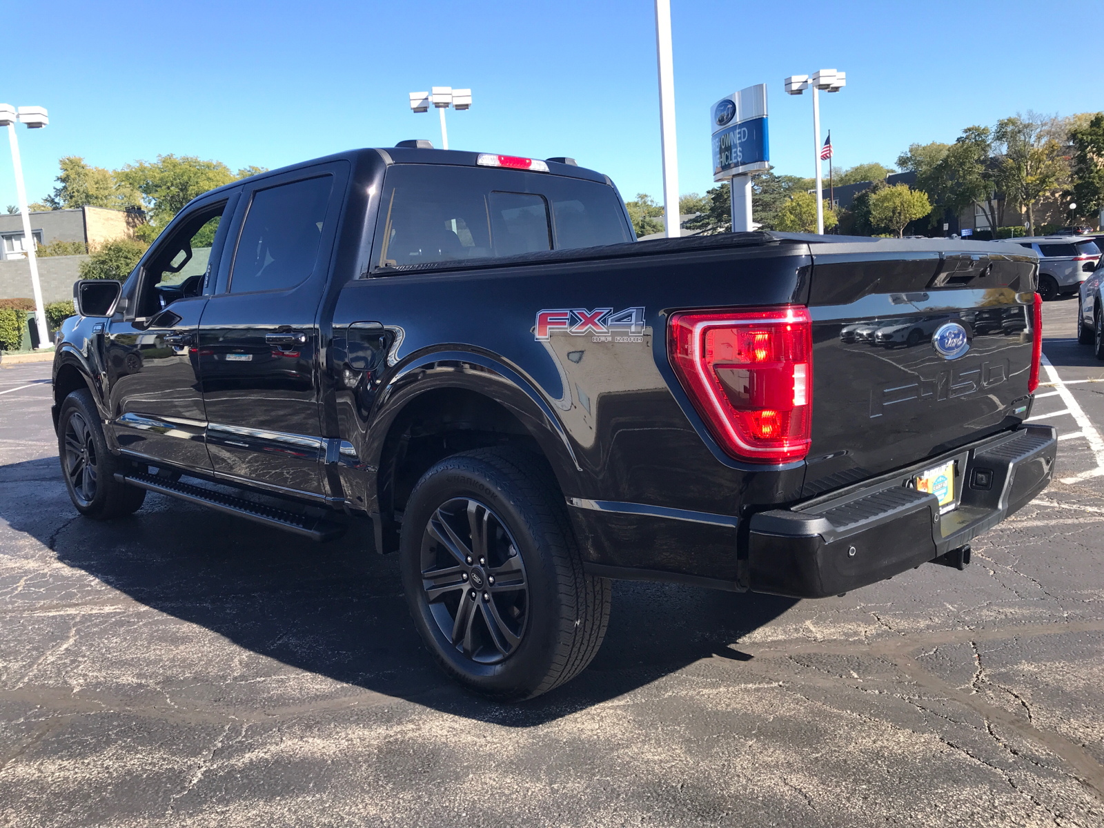 2022 Ford F-150 XLT 4