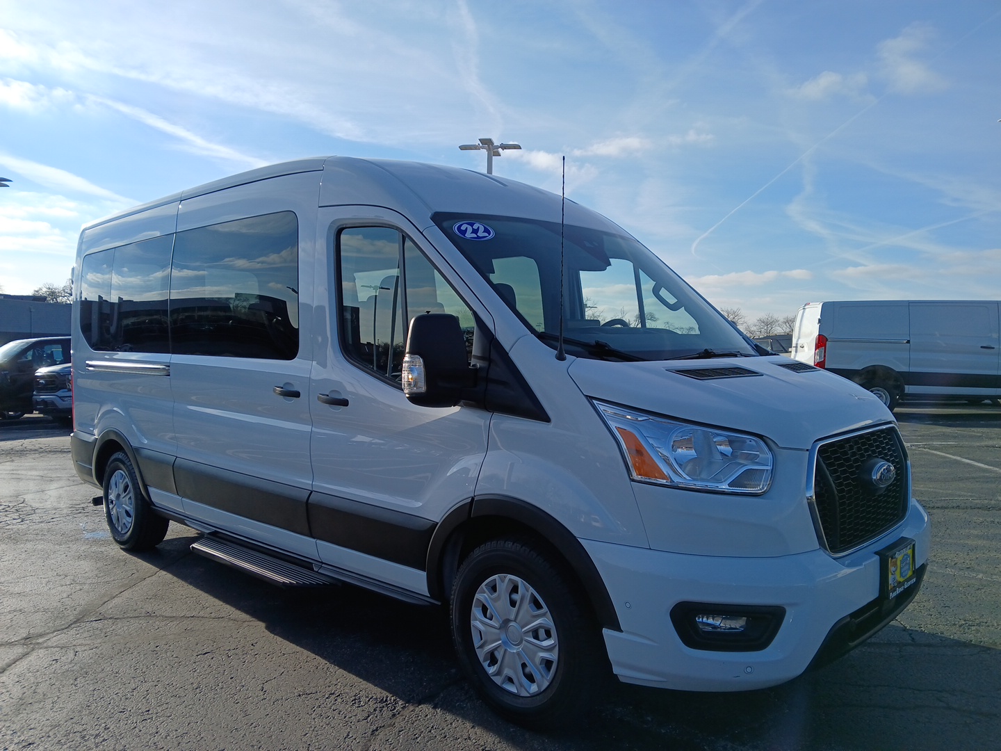 2022 Ford Transit Passenger Wagon XLT 1