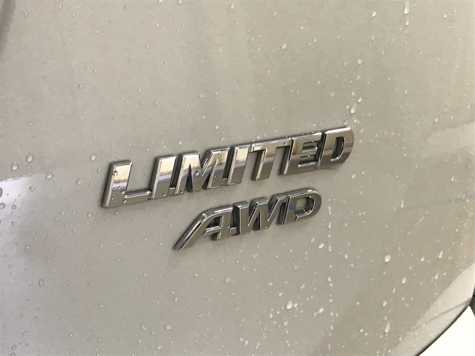 2017 Toyota RAV4 Limited 23