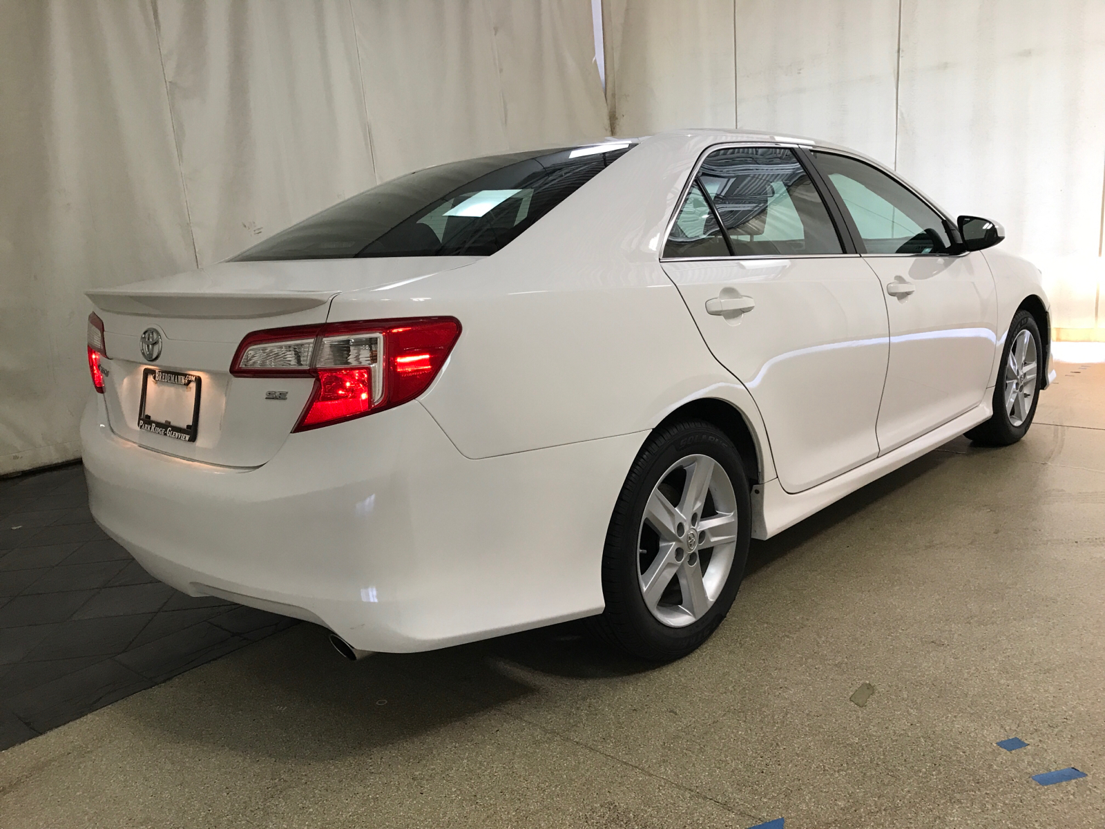 2013 Toyota Camry SE FWD Low miles 3