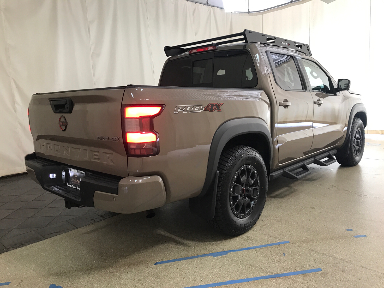 2022 Nissan Frontier PRO-4X Nav AWD 3