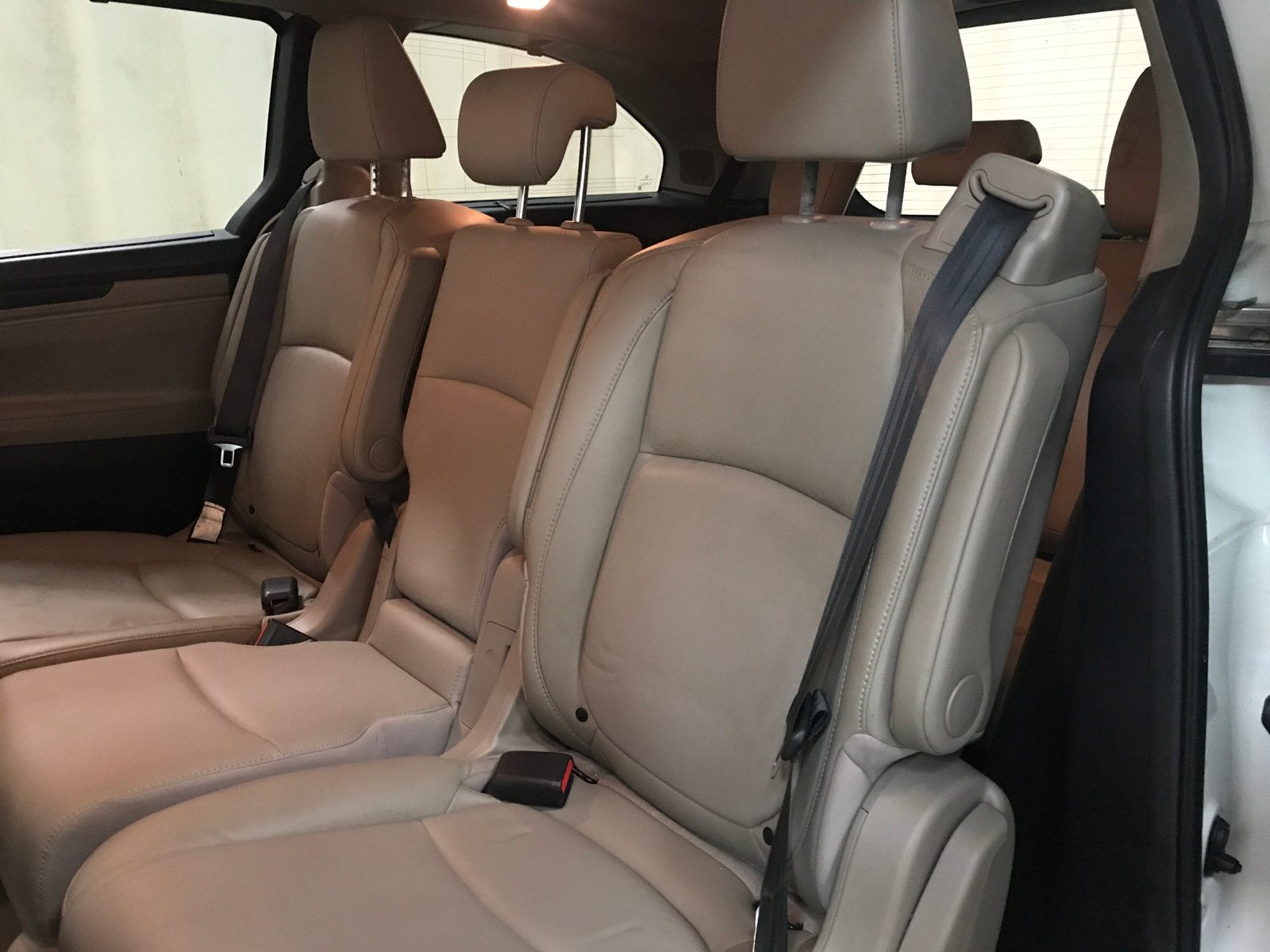 2019 Honda Odyssey Elite 19