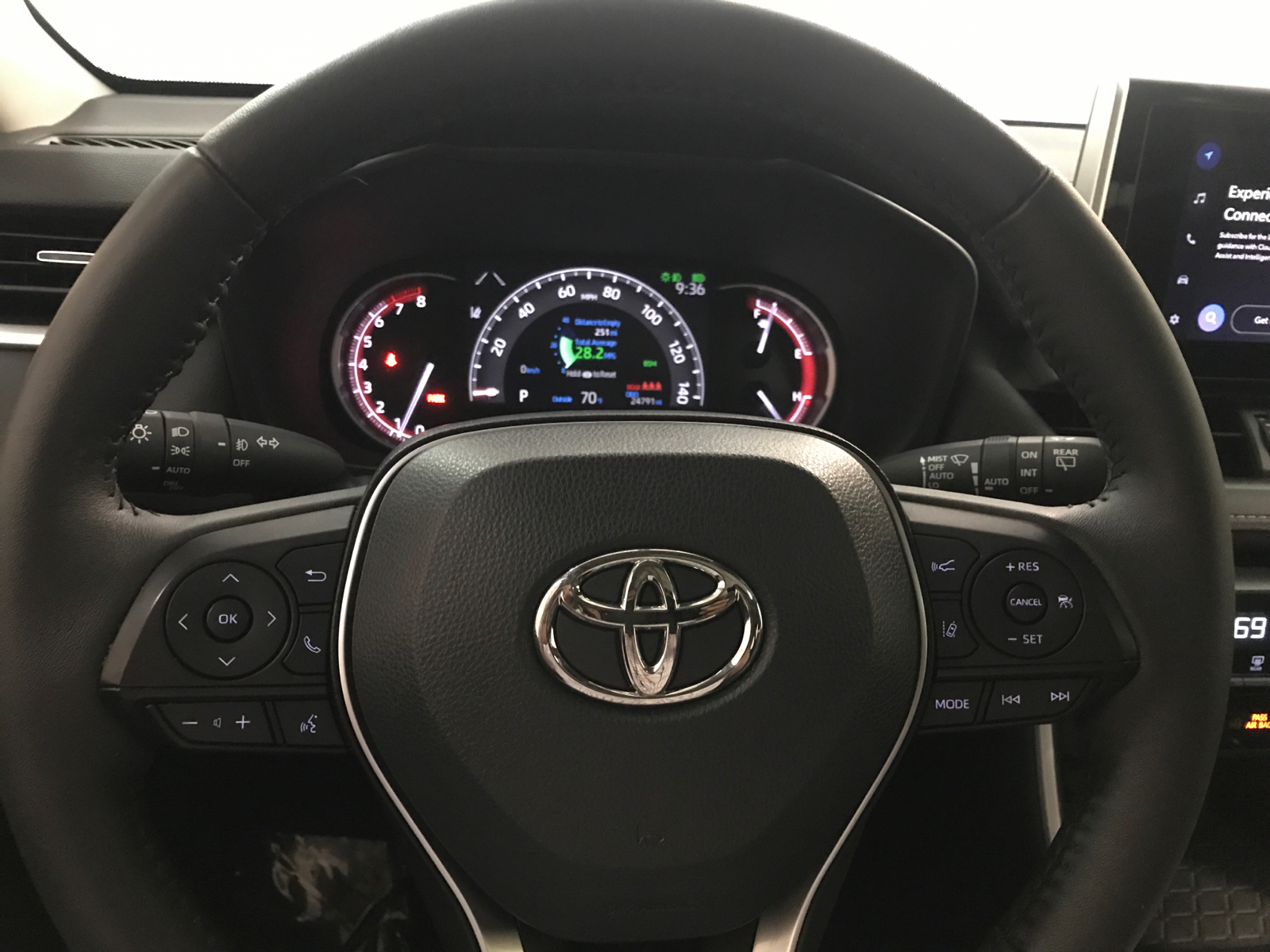 2023 Toyota RAV4 XLE Premium 11