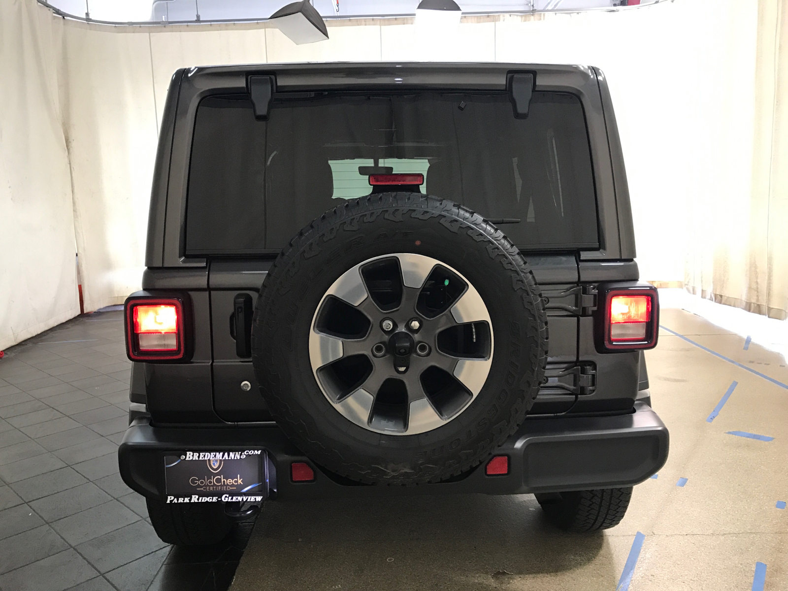 2018 Jeep Wrangler Unlimited Sahara 23