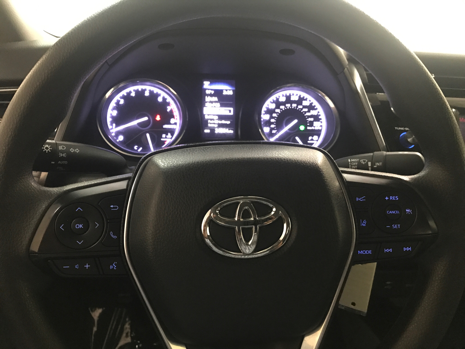 2019 Toyota Camry LE 11