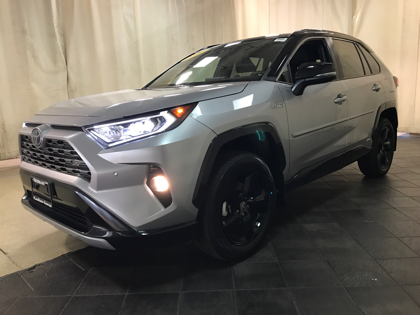 2021 Toyota RAV4 Hybrid XSE 5