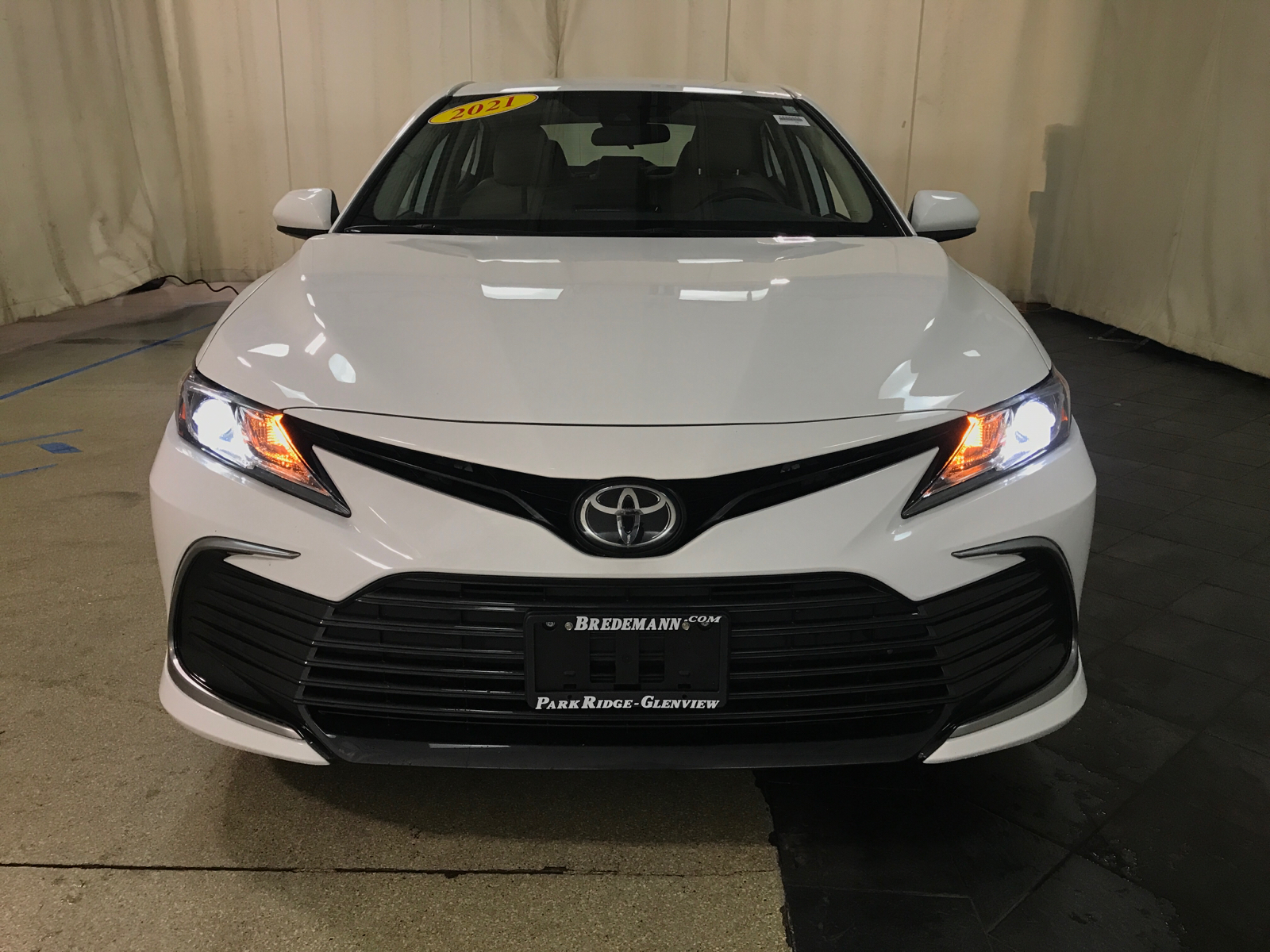 2021 Toyota Camry LE 24