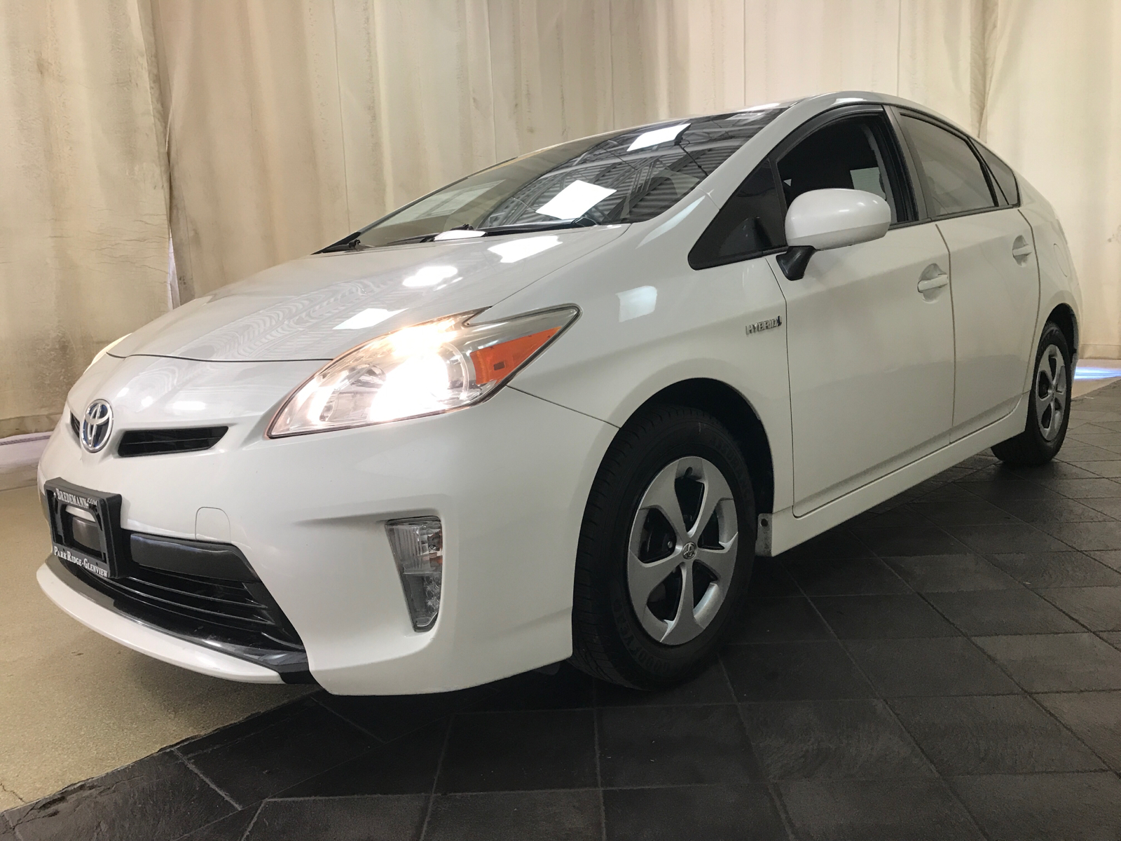 2013 Toyota Prius Two 5