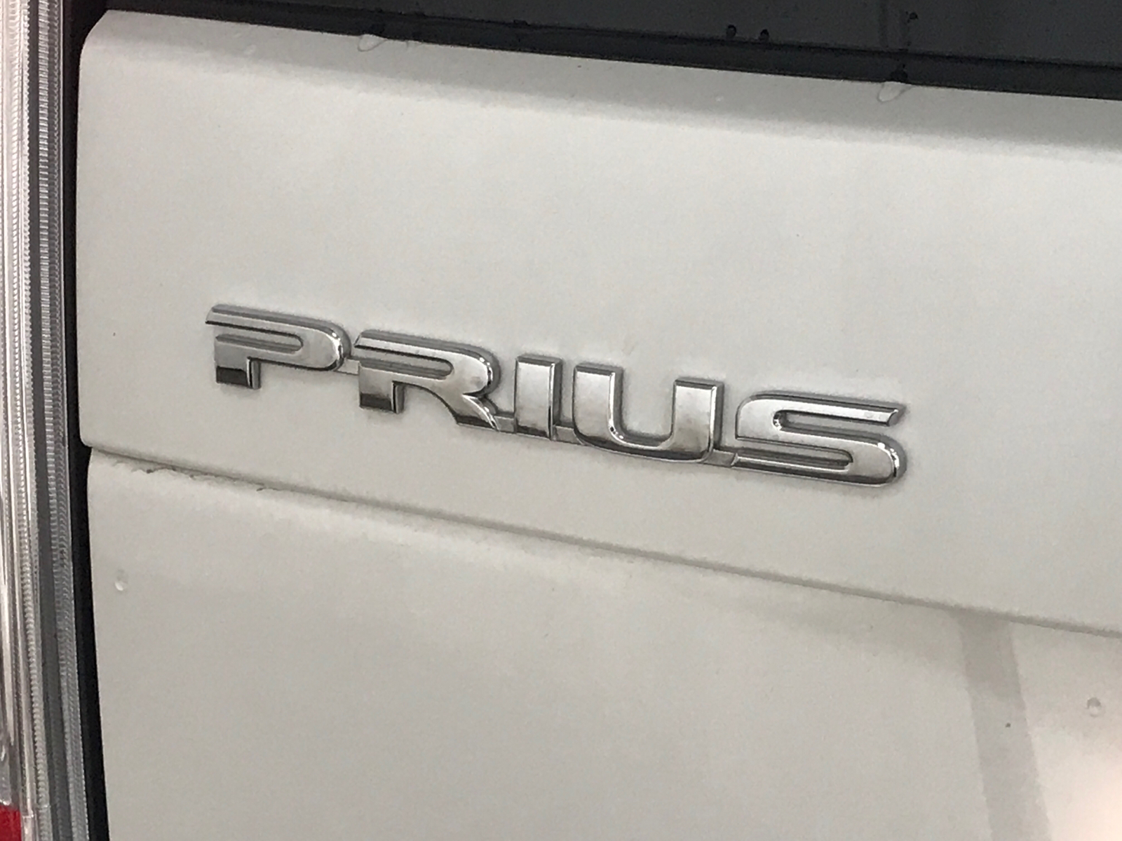 2013 Toyota Prius Two 22