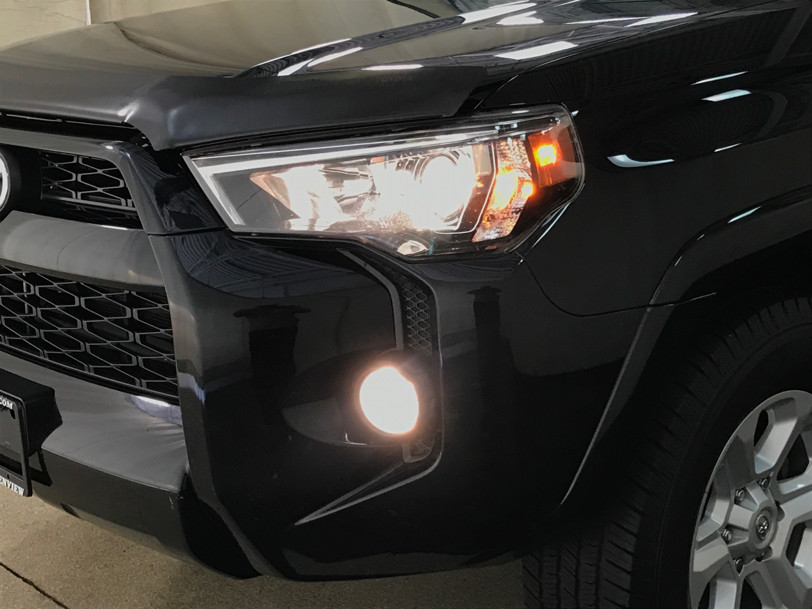 2018 Toyota 4Runner PREMIUM 26